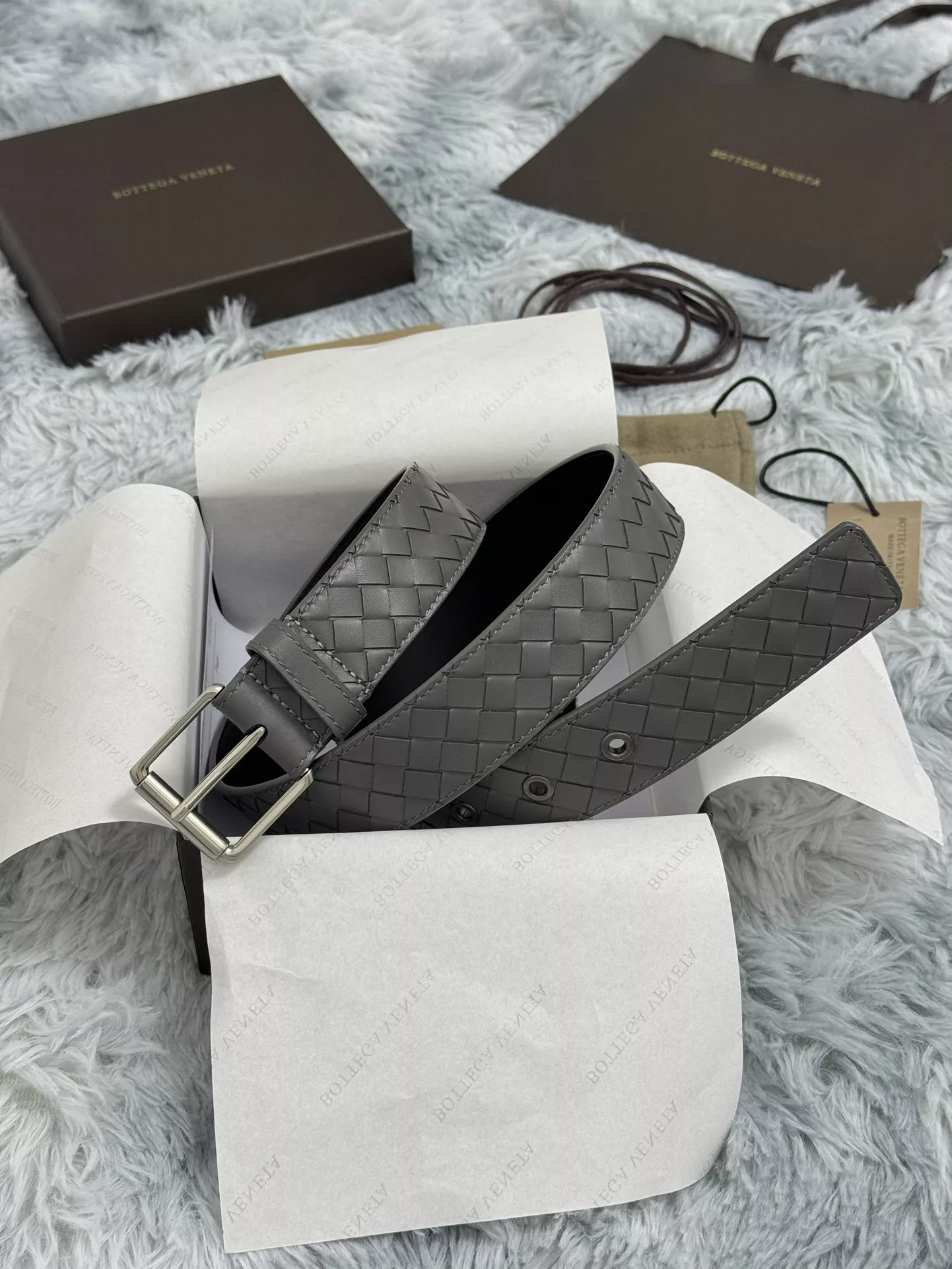 Bottega Veneta AAA Quality Belts For Unisex Classic 928