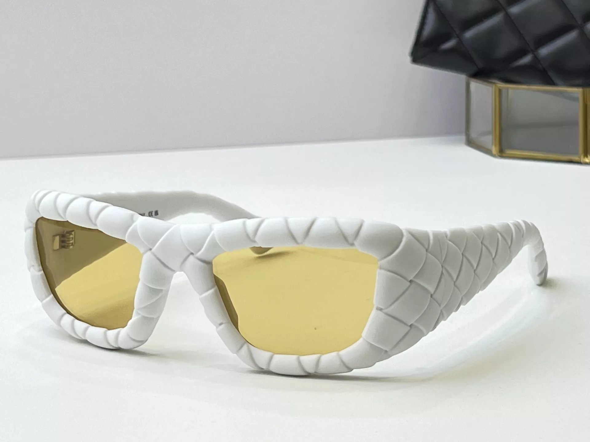 Bottega Veneta AAA Quality Sunglasses Comfortable 7649