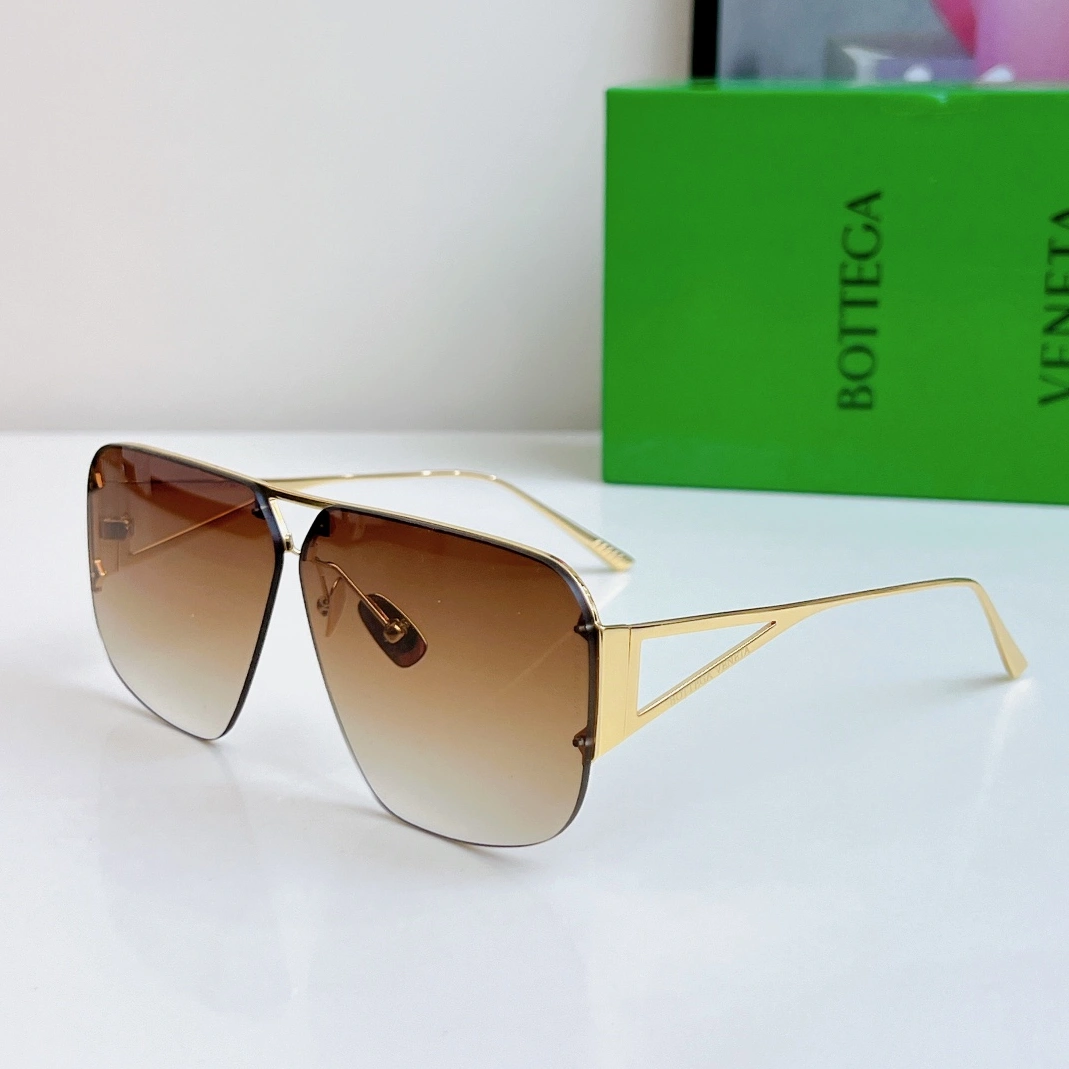 Bottega Veneta AAA Quality Sunglasses Cozy 2483