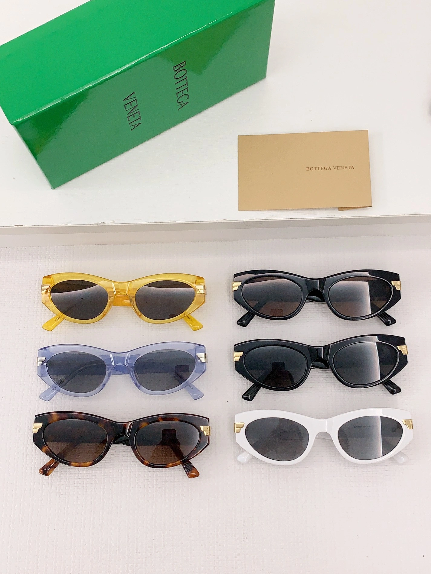 Bottega Veneta AAA Quality Sunglasses Elegant 9632