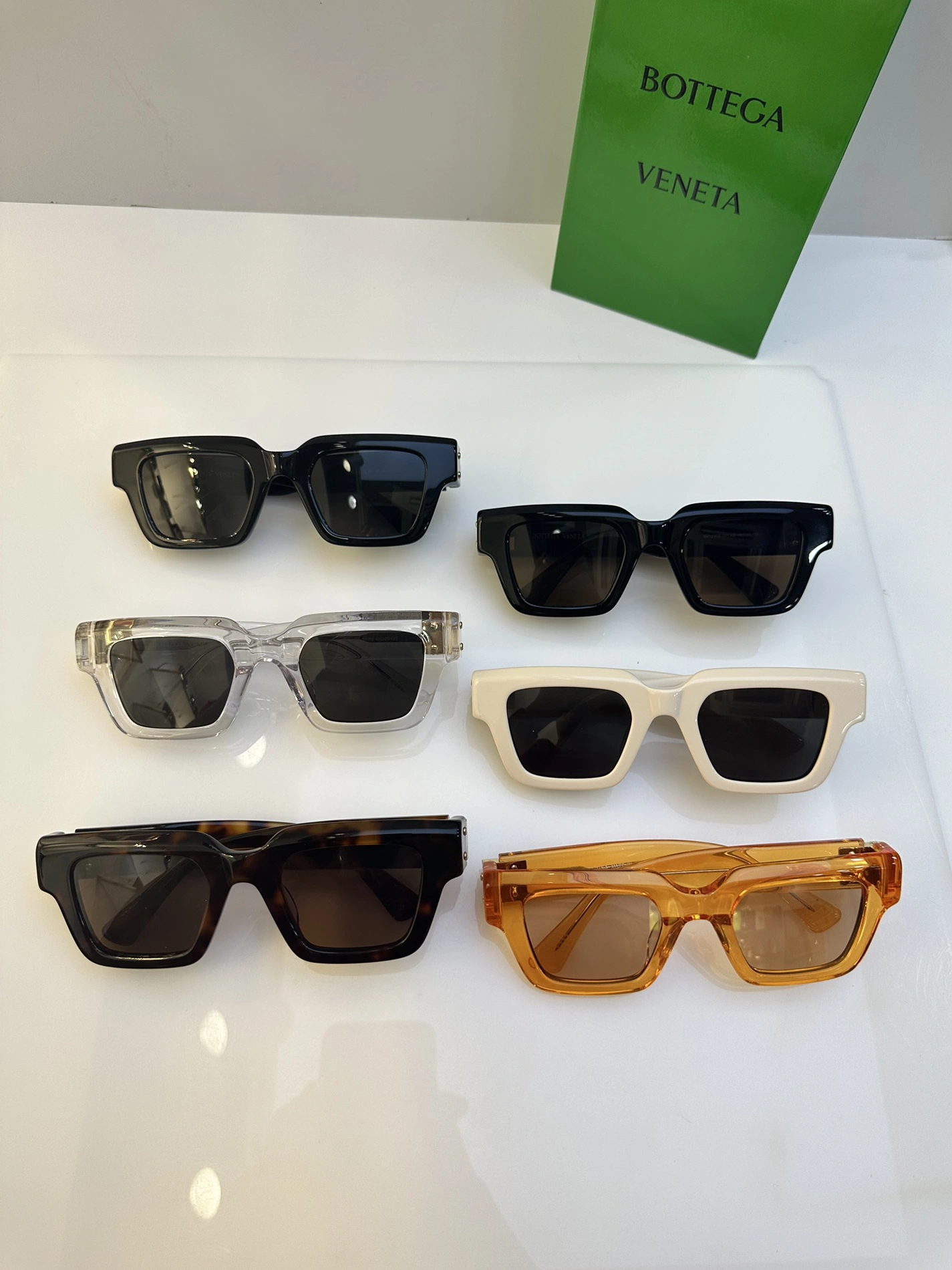 Bottega Veneta AAA Quality Sunglasses EyeCatching 9095