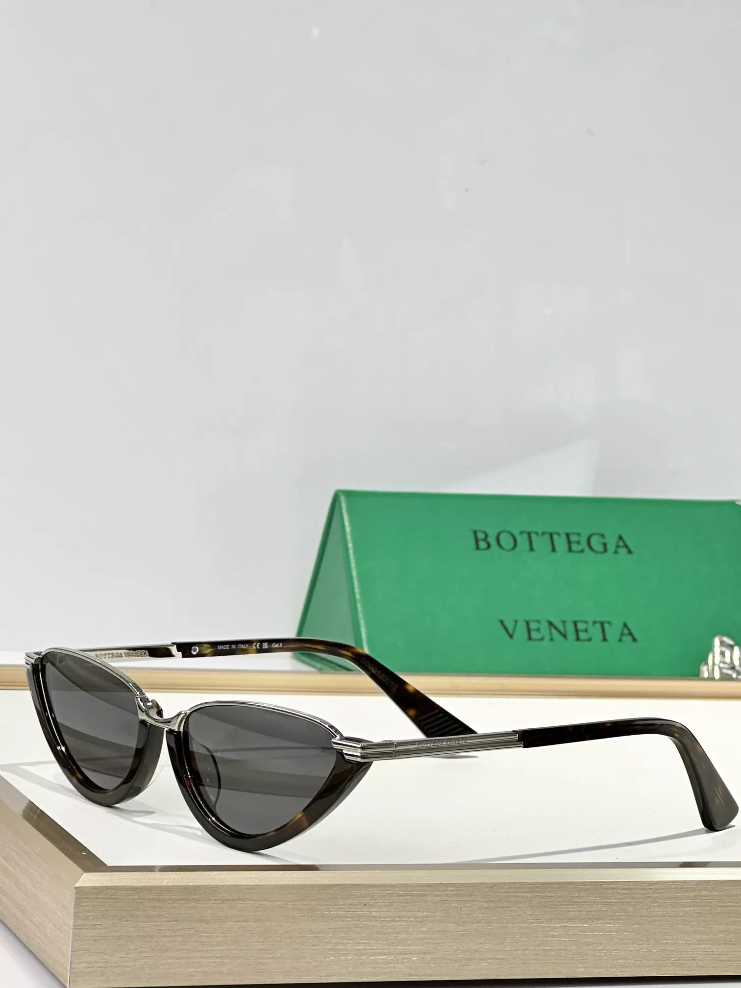 Bottega Veneta AAA Quality Sunglasses Flexible 4358