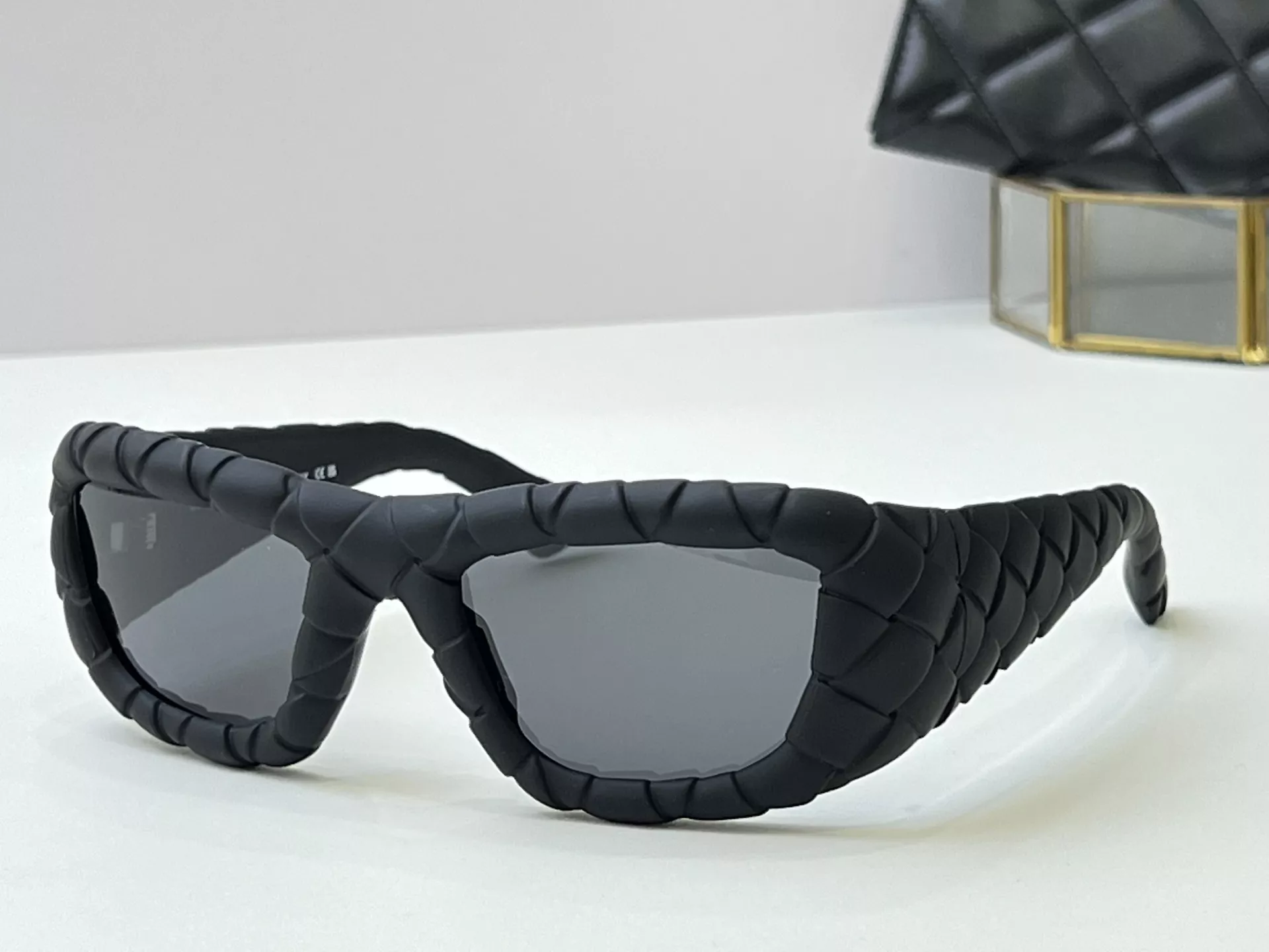 Bottega Veneta AAA Quality Sunglasses ModernLook 963