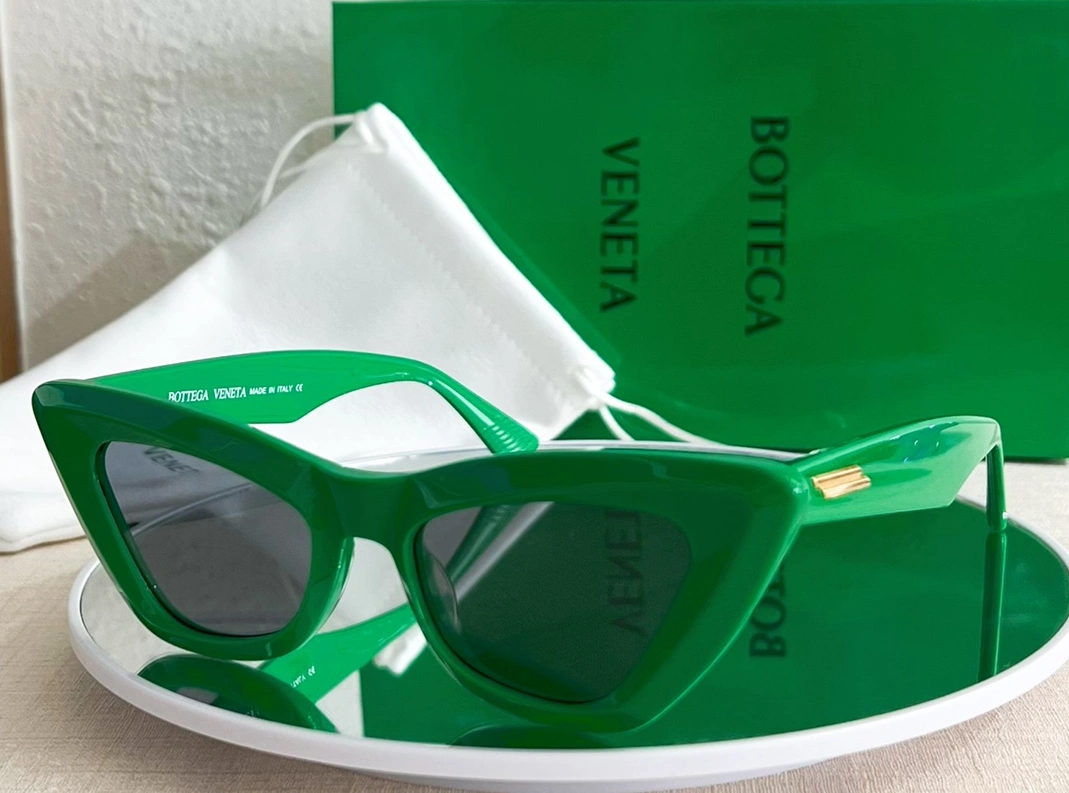 Bottega Veneta AAA Quality Sunglasses Refined 6994