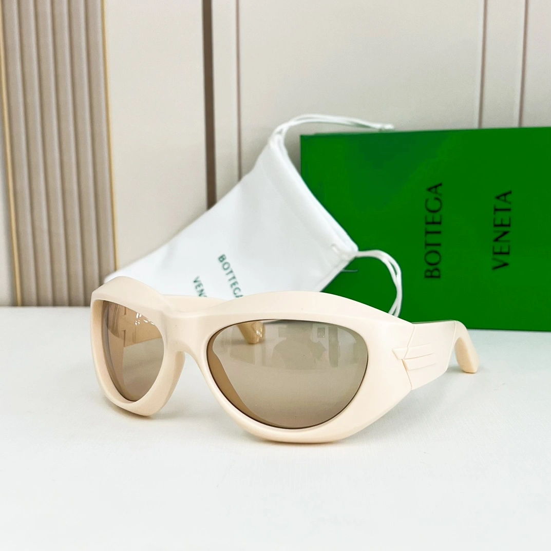 Bottega Veneta AAA Quality Sunglasses Sophisticated 9223