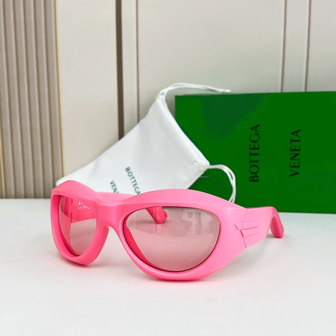 Bottega Veneta AAA Quality Sunglasses Stylish 4523