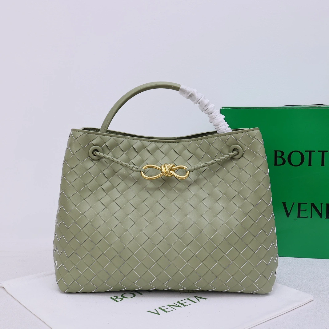 Bottega Veneta BV AAA Quality Handbags For Women Bright 5840
