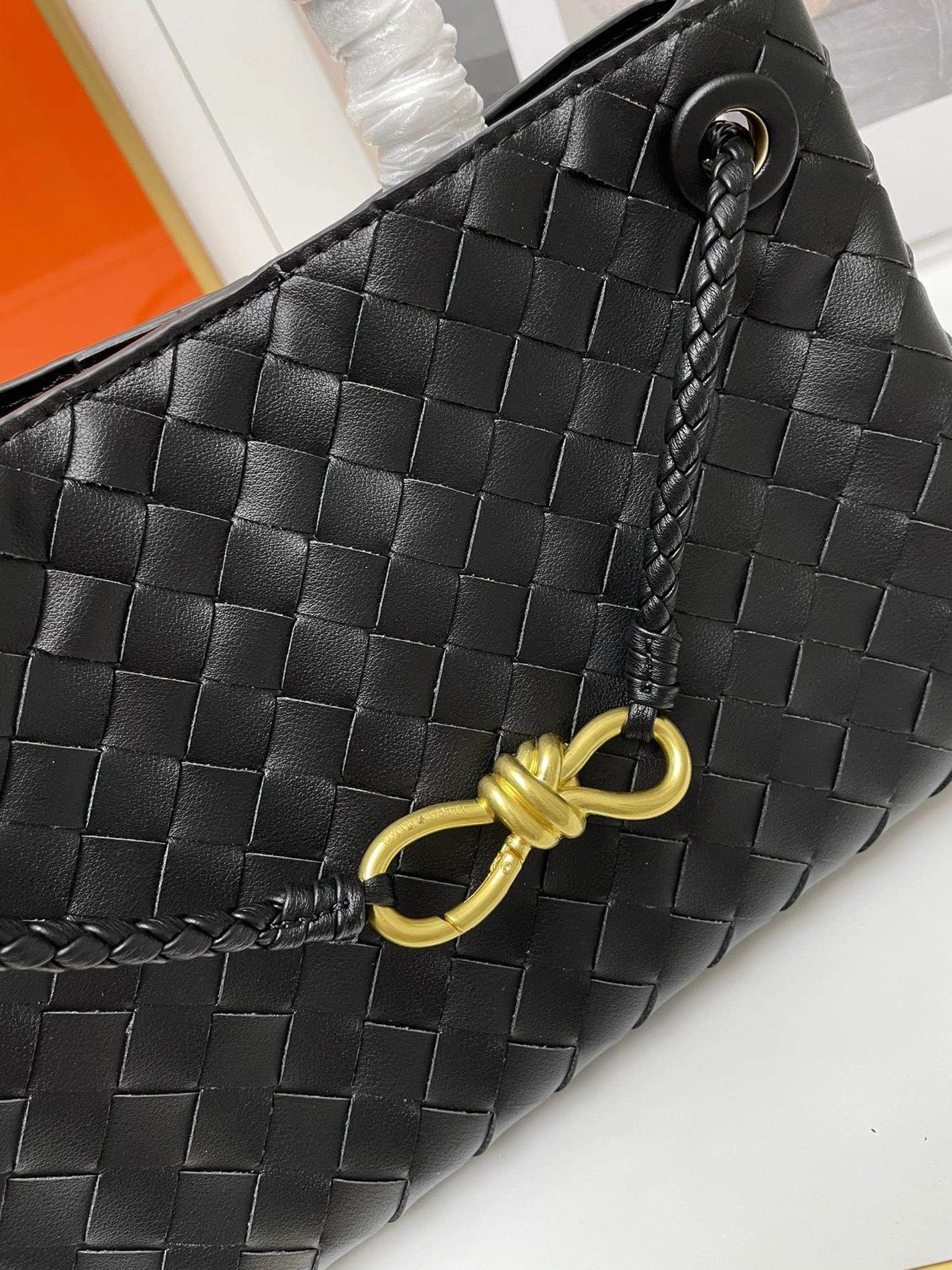 Bottega Veneta BV AAA Quality Handbags For Women Durable 9078