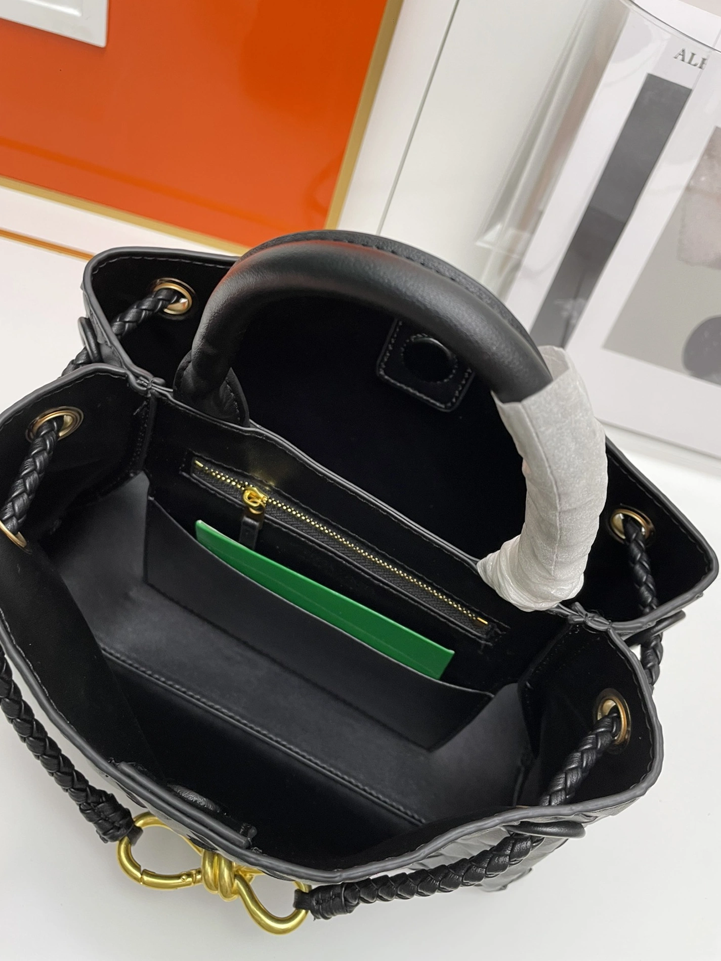 Bottega Veneta BV AAA Quality Handbags For Women Durable 9078