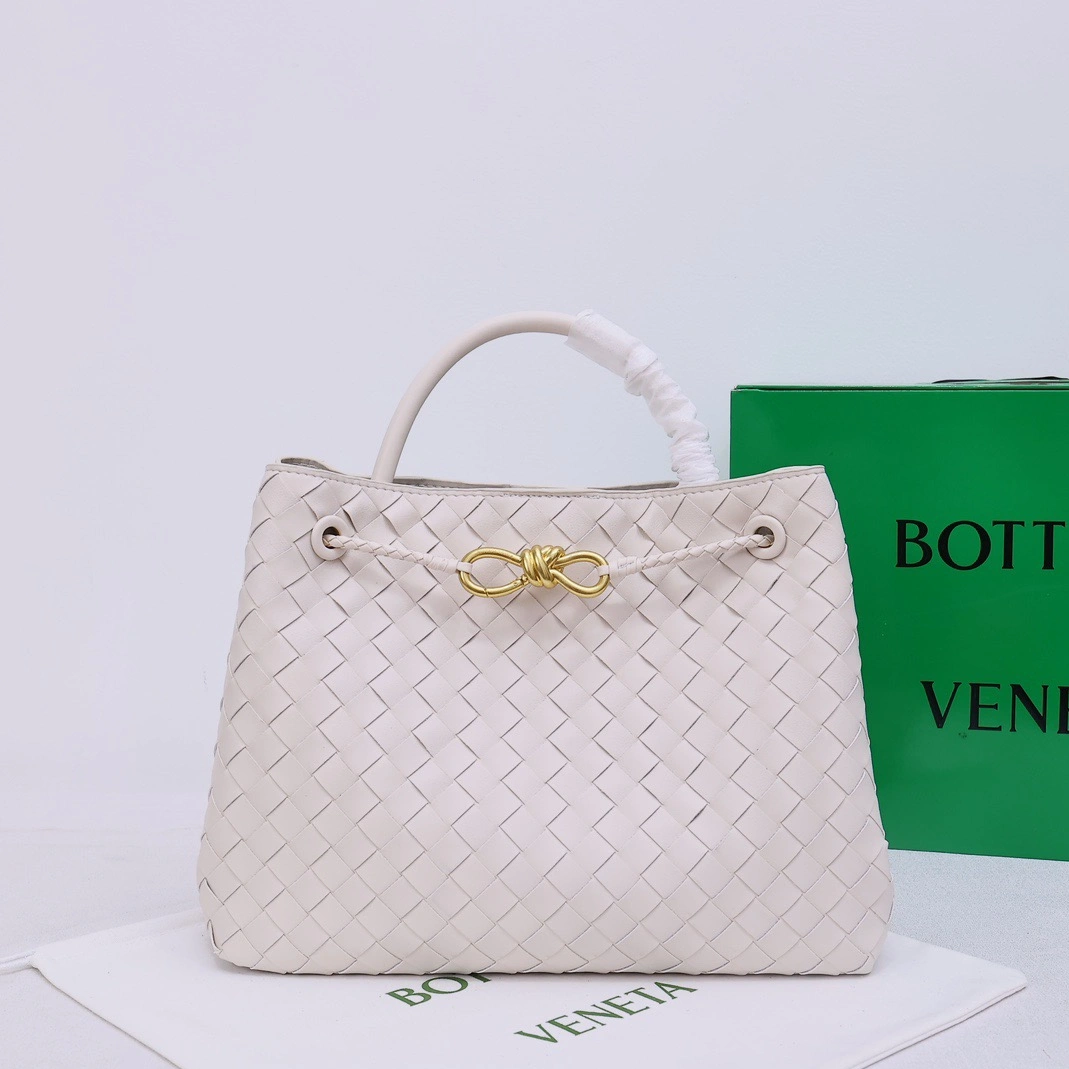 Bottega Veneta BV AAA Quality Handbags For Women Efficient 1085