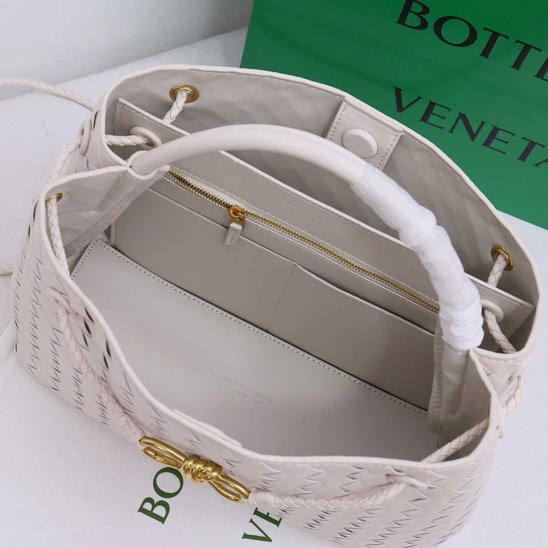 Bottega Veneta BV AAA Quality Handbags For Women Efficient 1085