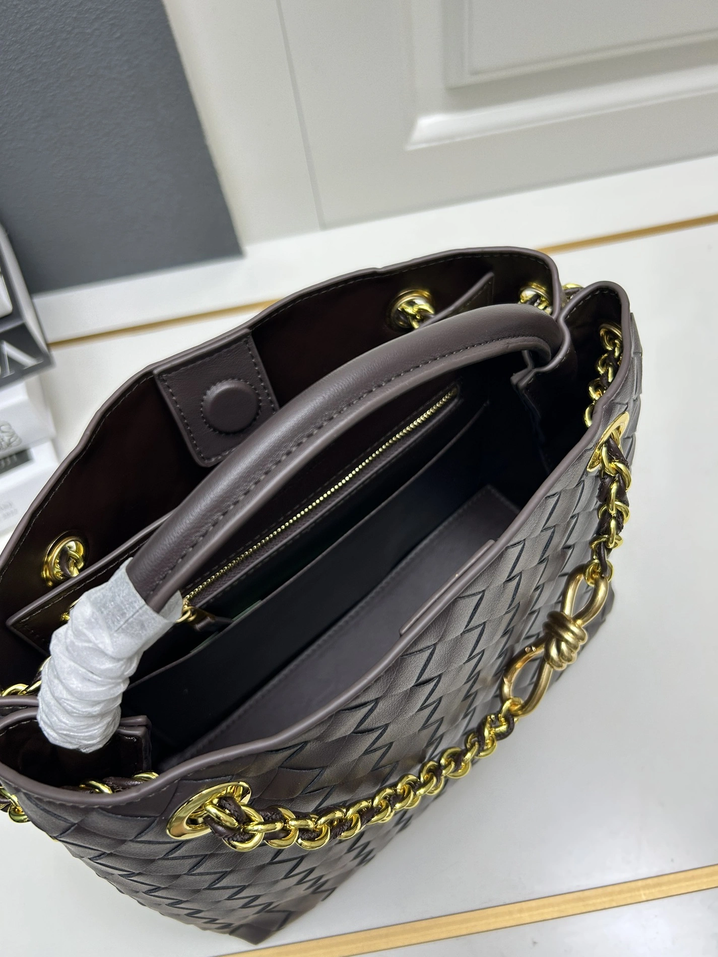 Bottega Veneta BV AAA Quality Handbags For Women Functional 1909