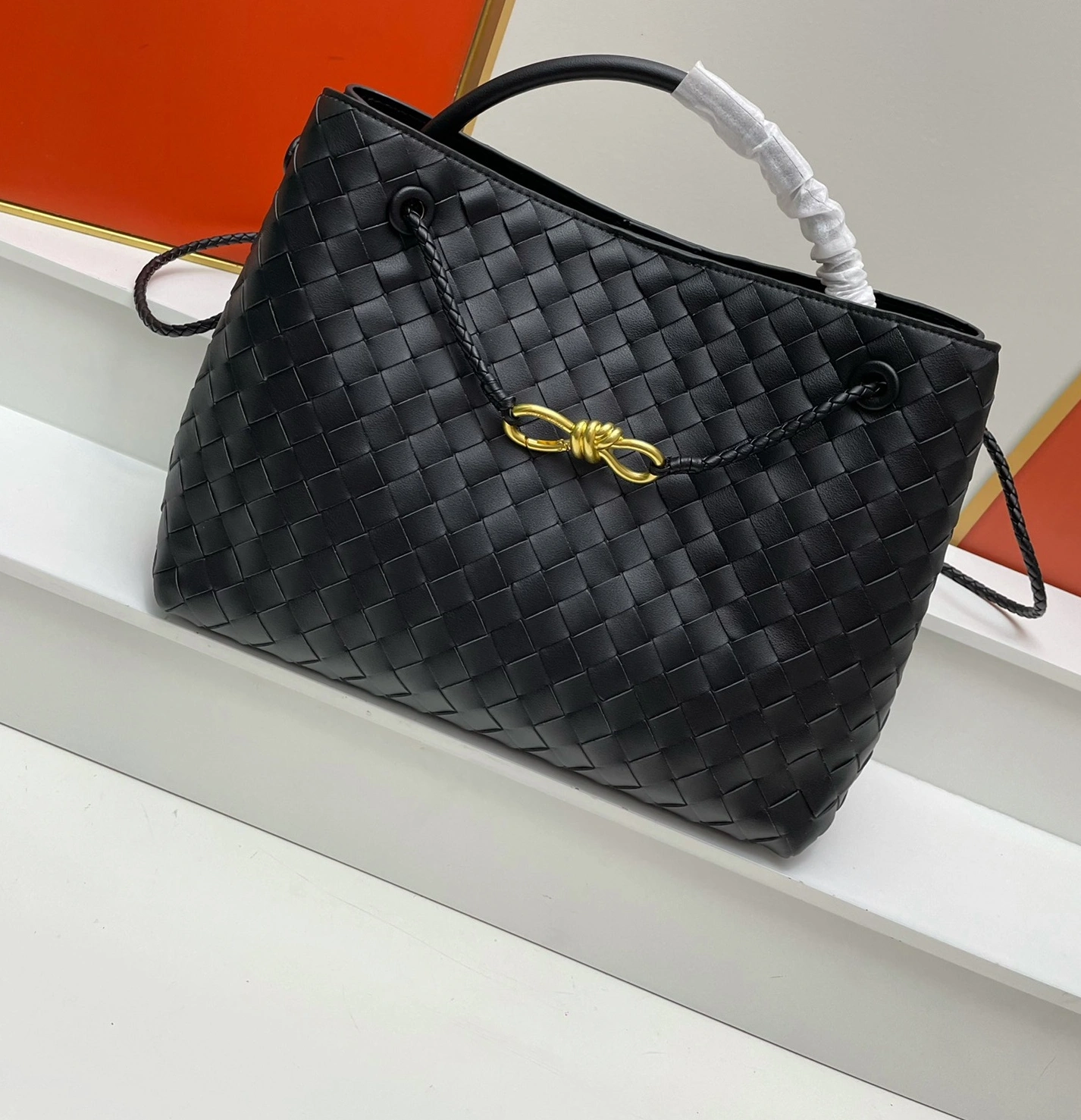 Bottega Veneta BV AAA Quality Handbags For Women Refined 368