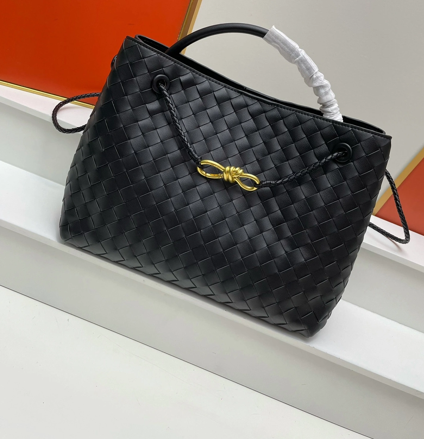 Bottega Veneta BV AAA Quality Handbags For Women Sophisticated 7910