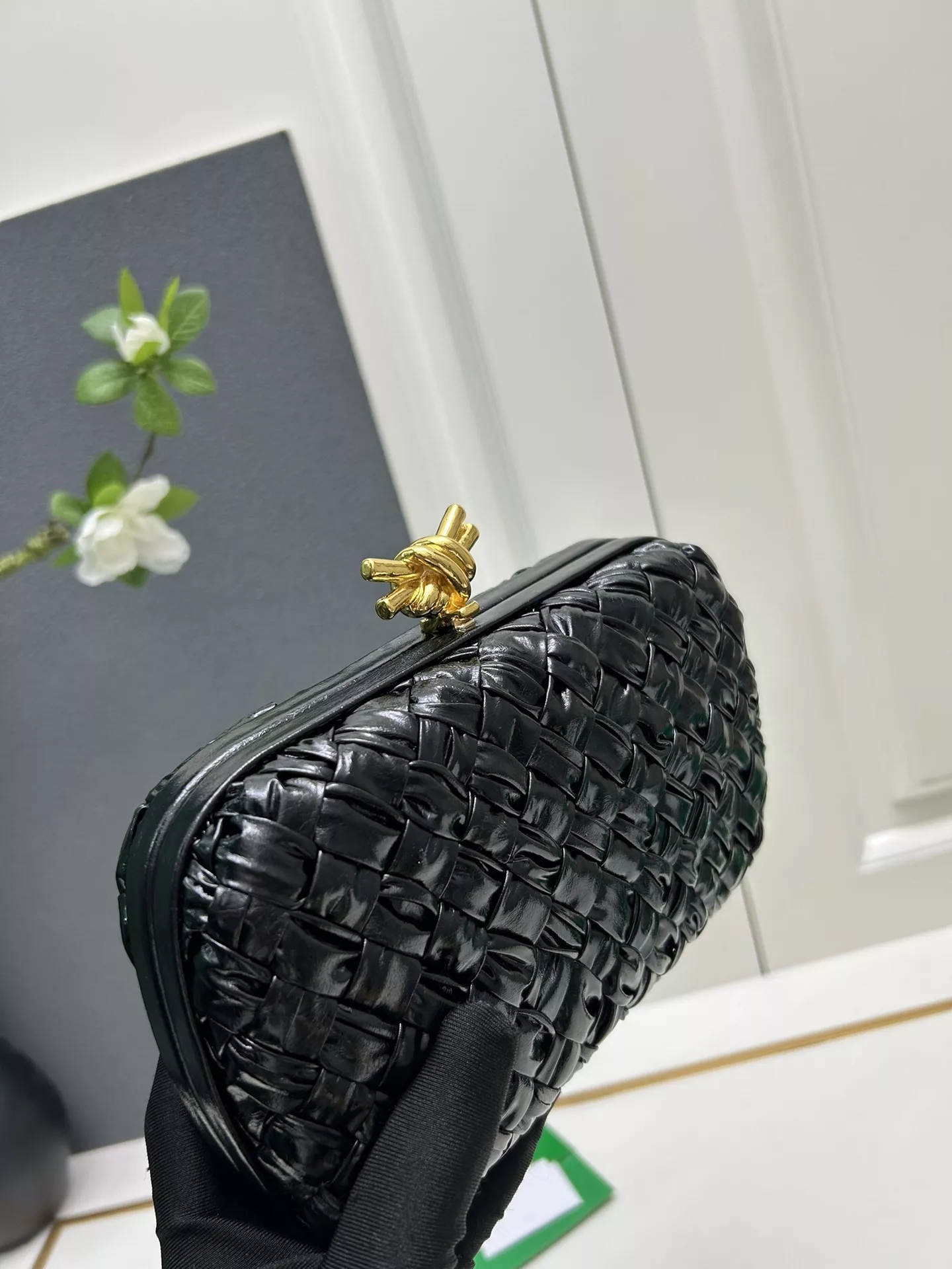 Bottega Veneta BV AAA Quality Handbags For Women Stylish 1457