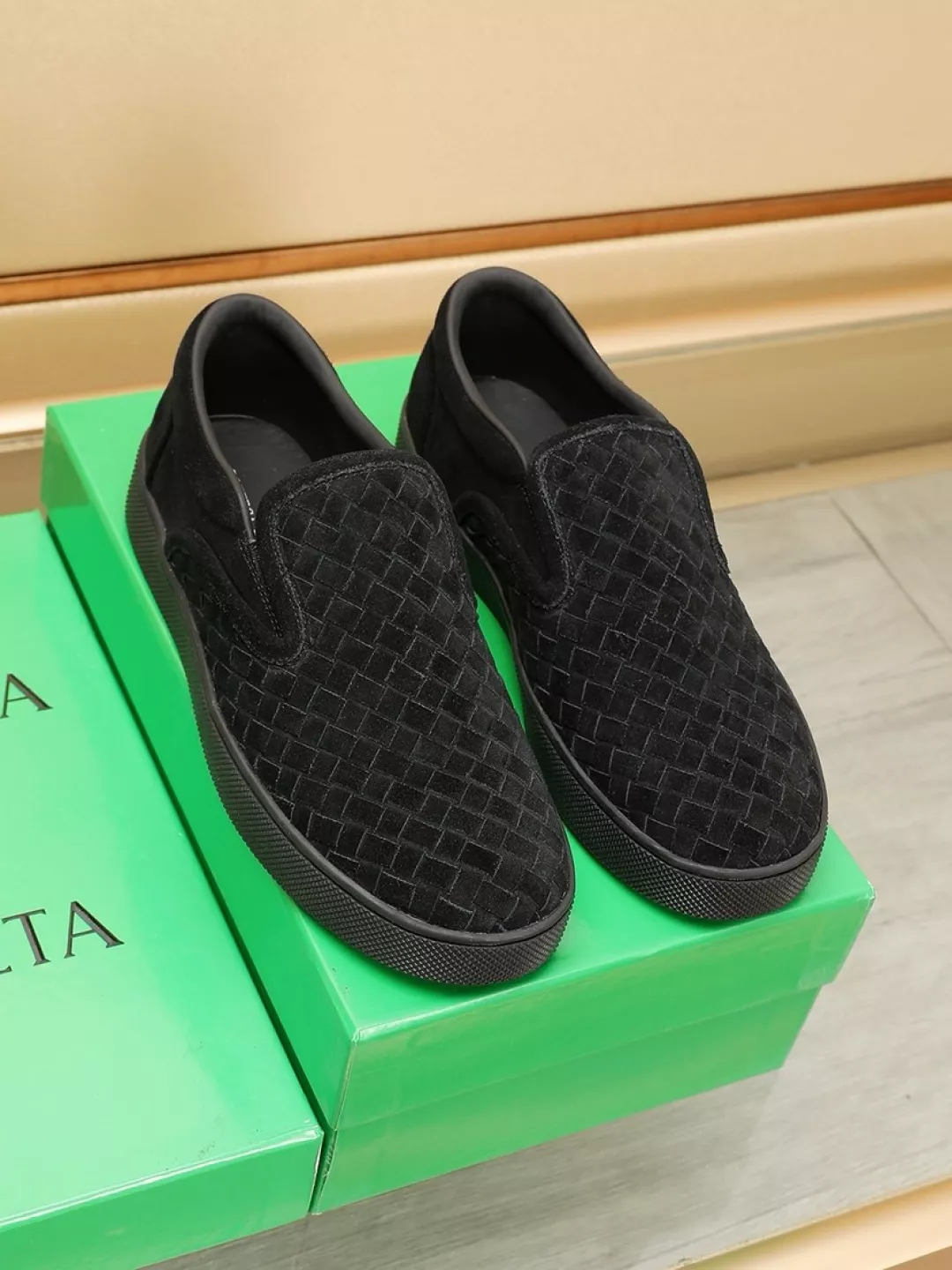 Bottega Veneta BV Casual Shoes For Men Bold 5204