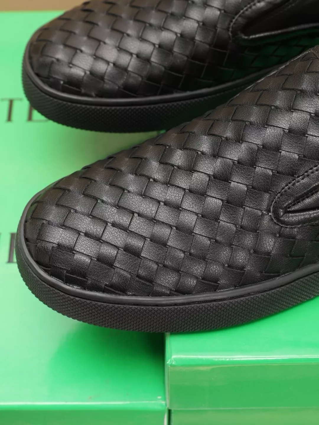 Bottega Veneta BV Casual Shoes For Men Popular 5544