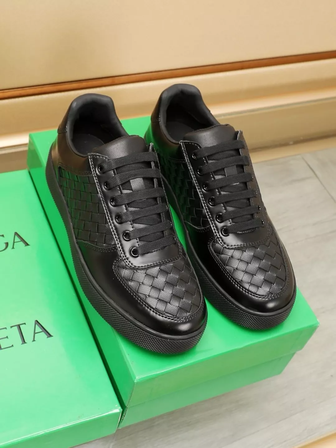 Bottega Veneta BV Casual Shoes For Men Practical 9998