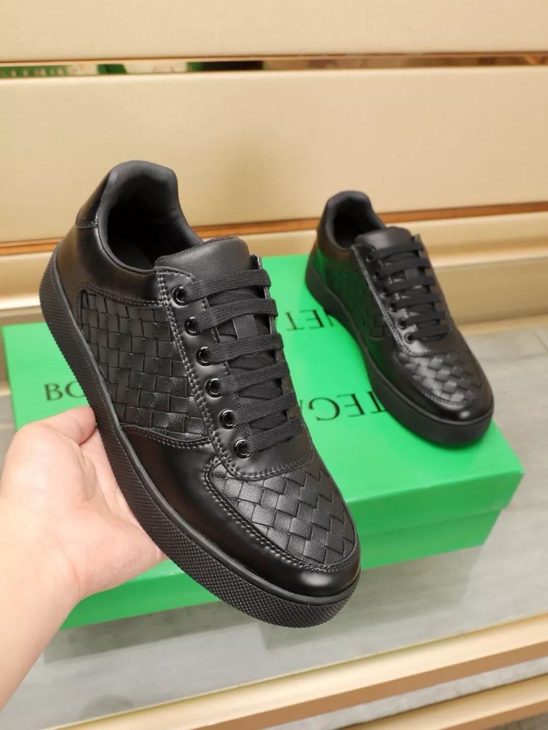 Bottega Veneta BV Casual Shoes For Men Practical 9998