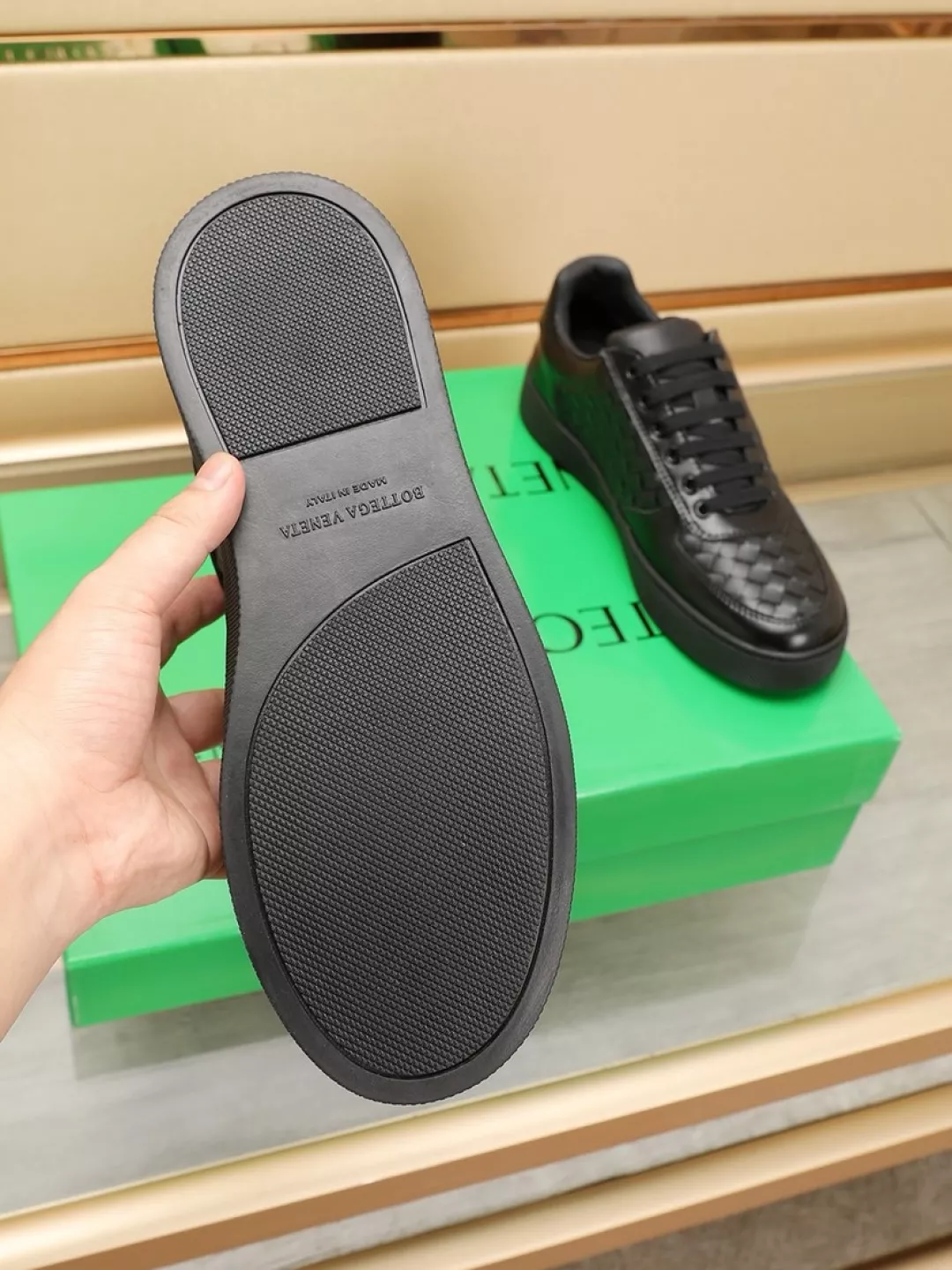 Bottega Veneta BV Casual Shoes For Men Practical 9998