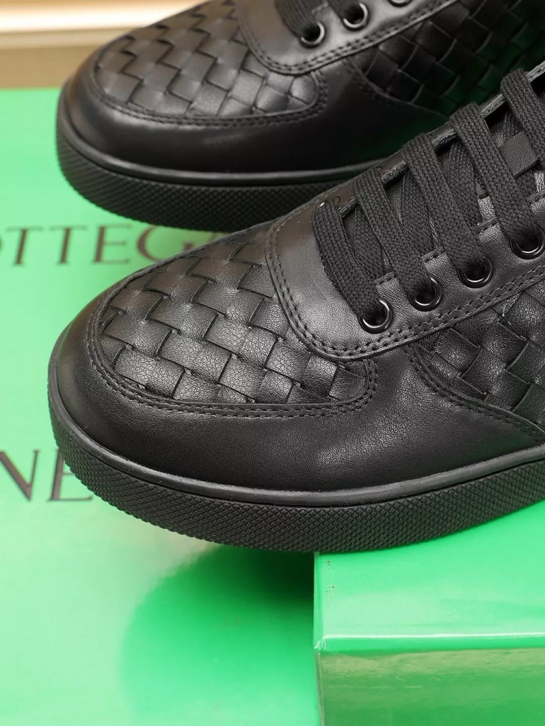 Bottega Veneta BV Casual Shoes For Men WellDesigned 3805