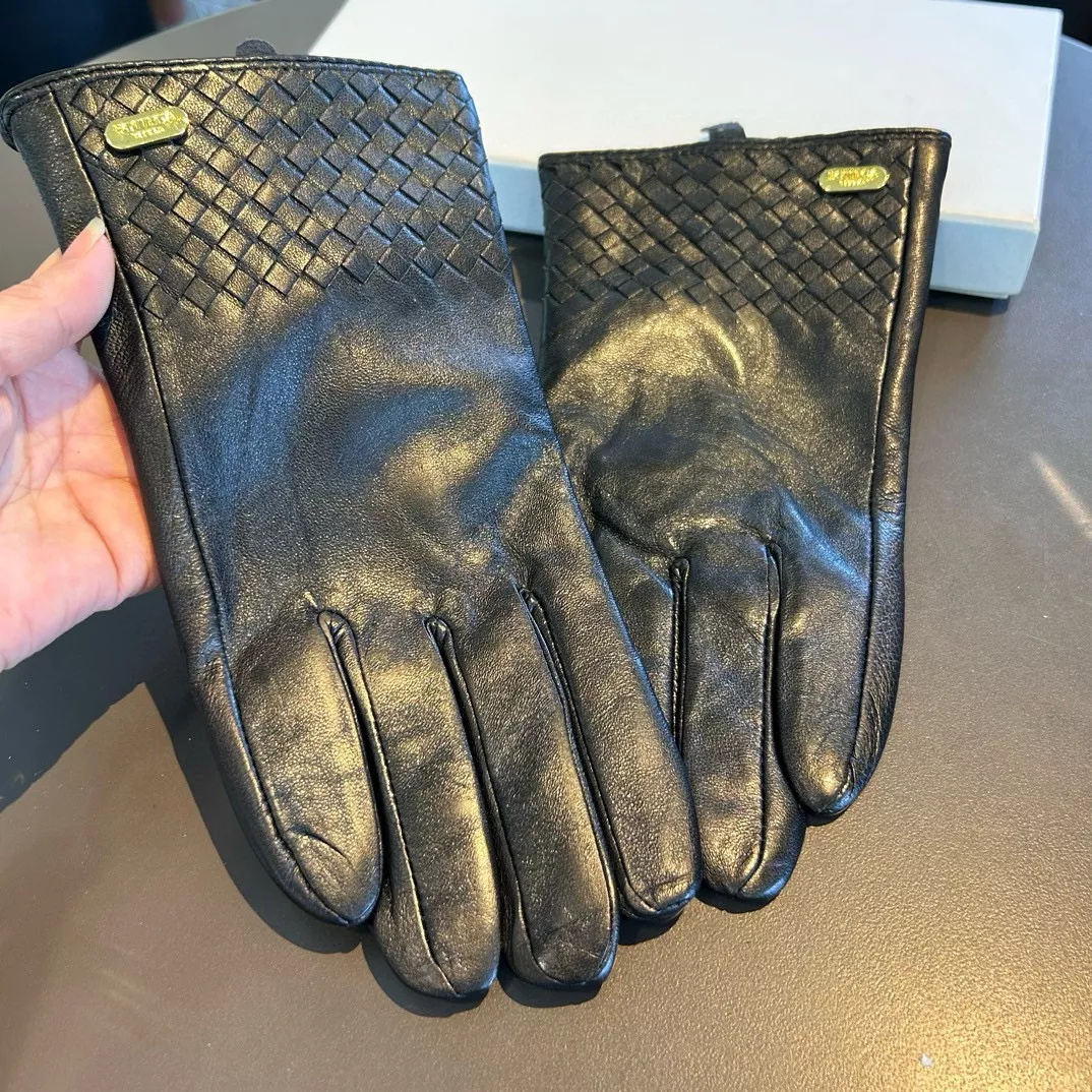 Bottega Veneta BV Gloves For Men Breathable 7631
