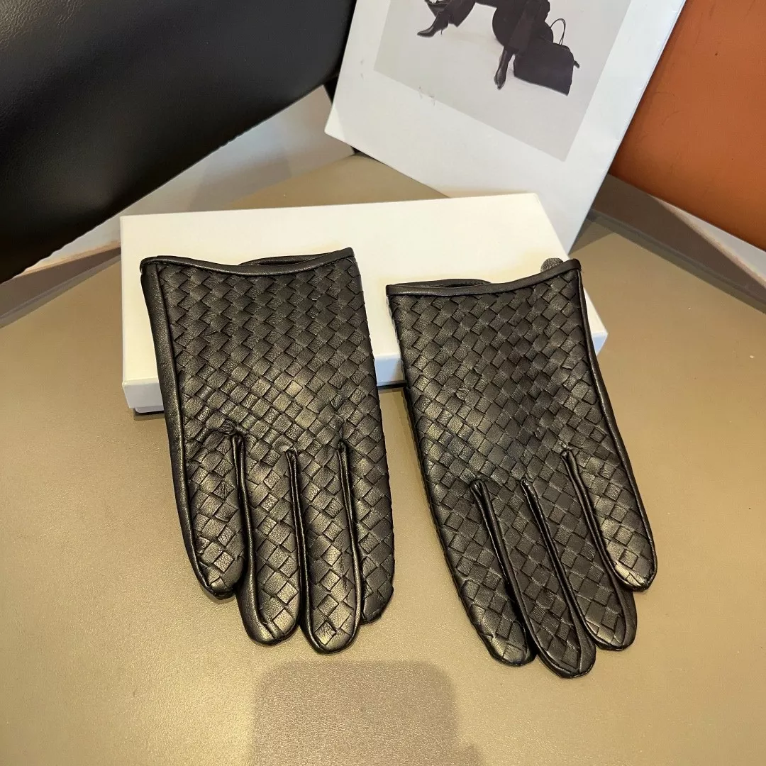 Bottega Veneta BV Gloves For Men GoAnywhere 1561