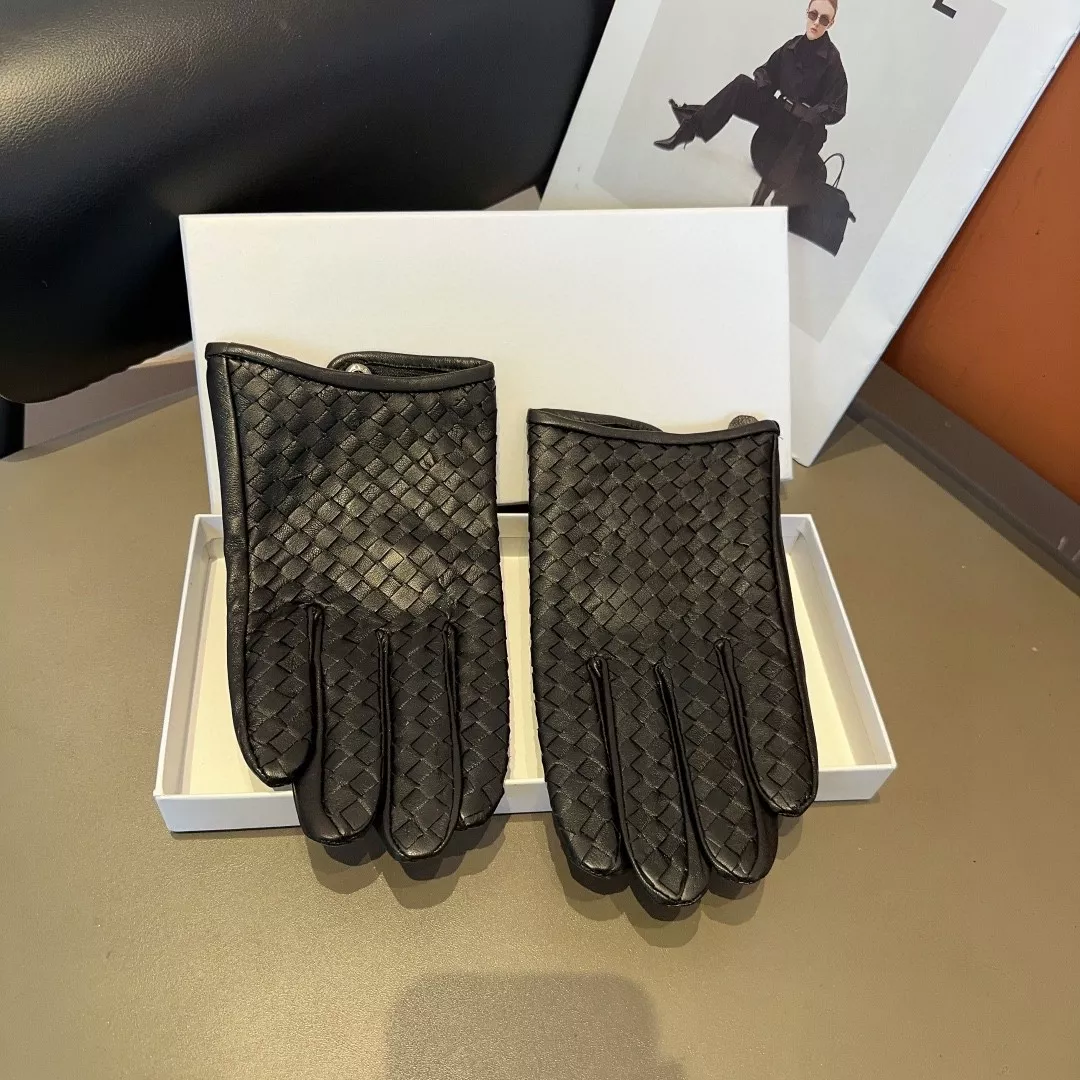 Bottega Veneta BV Gloves For Men GoAnywhere 1561