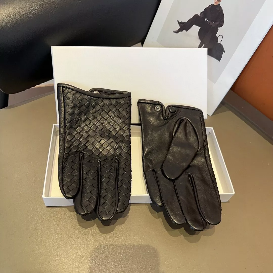Bottega Veneta BV Gloves For Men GoAnywhere 1561