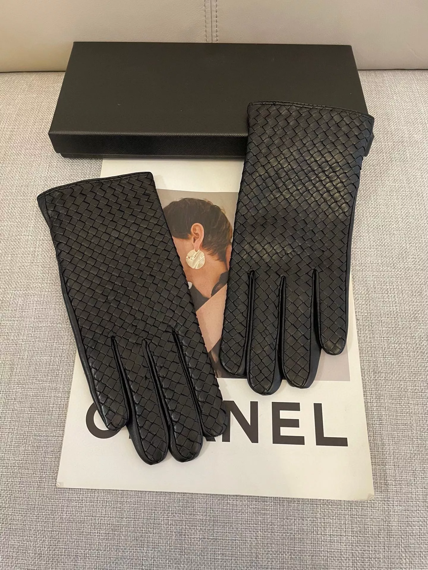 Bottega Veneta BV Gloves For Women Modern 1697