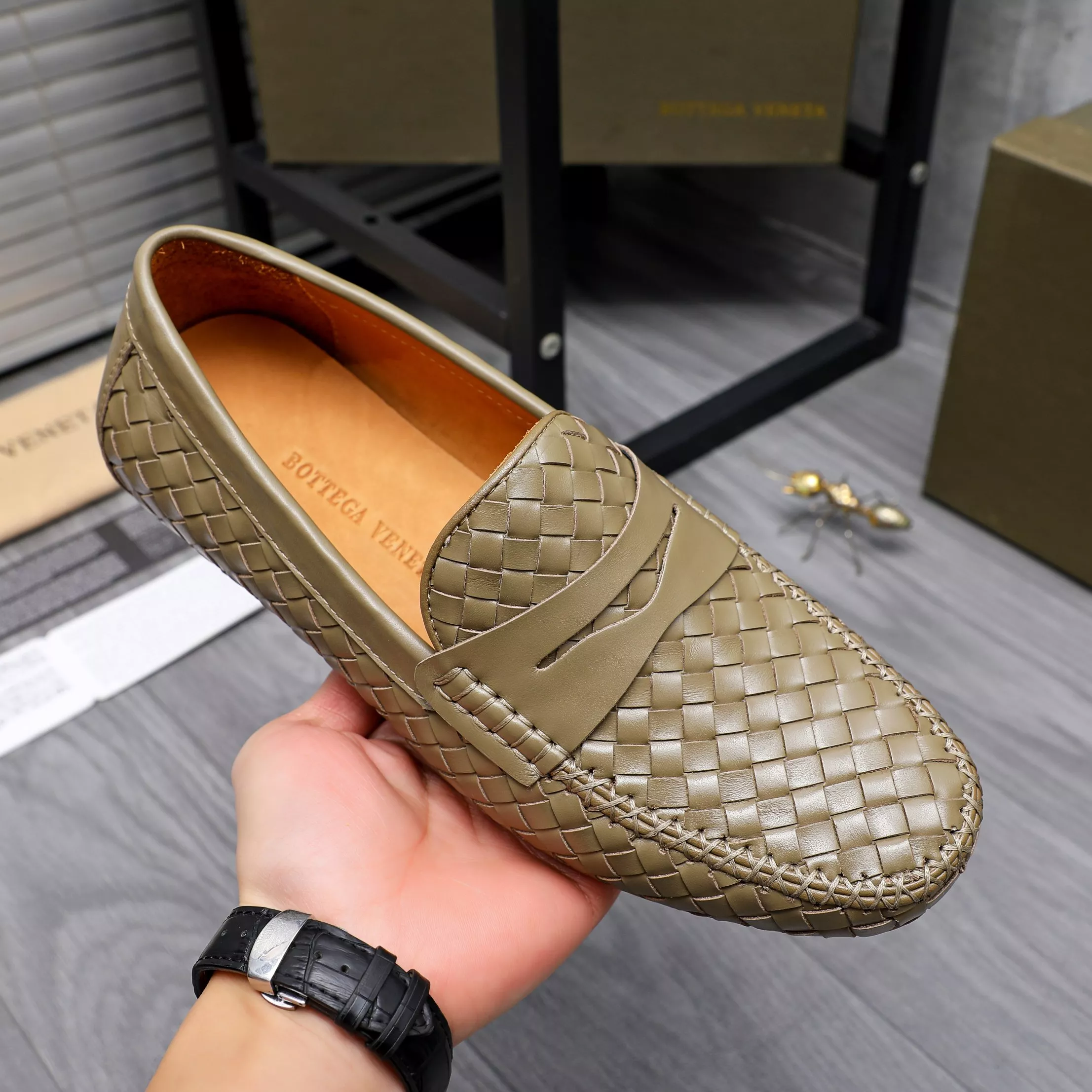 Bottega Veneta BV Leather Shoes For Men Versatile 5745