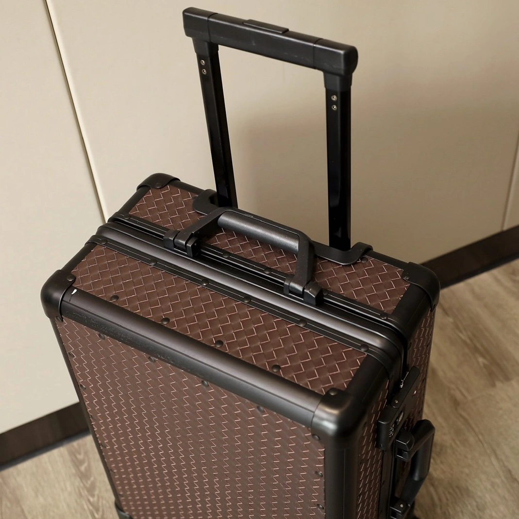 Bottega Veneta BV Luggage DailyWear 183