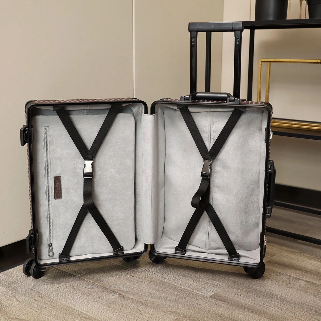 Bottega Veneta BV Luggage DailyWear 183
