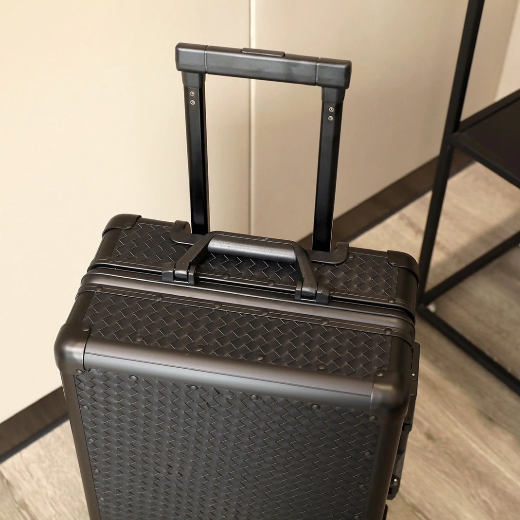 Bottega Veneta BV Luggage TopPick 5444