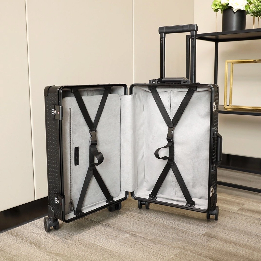 Bottega Veneta BV Luggage TopPick 5444