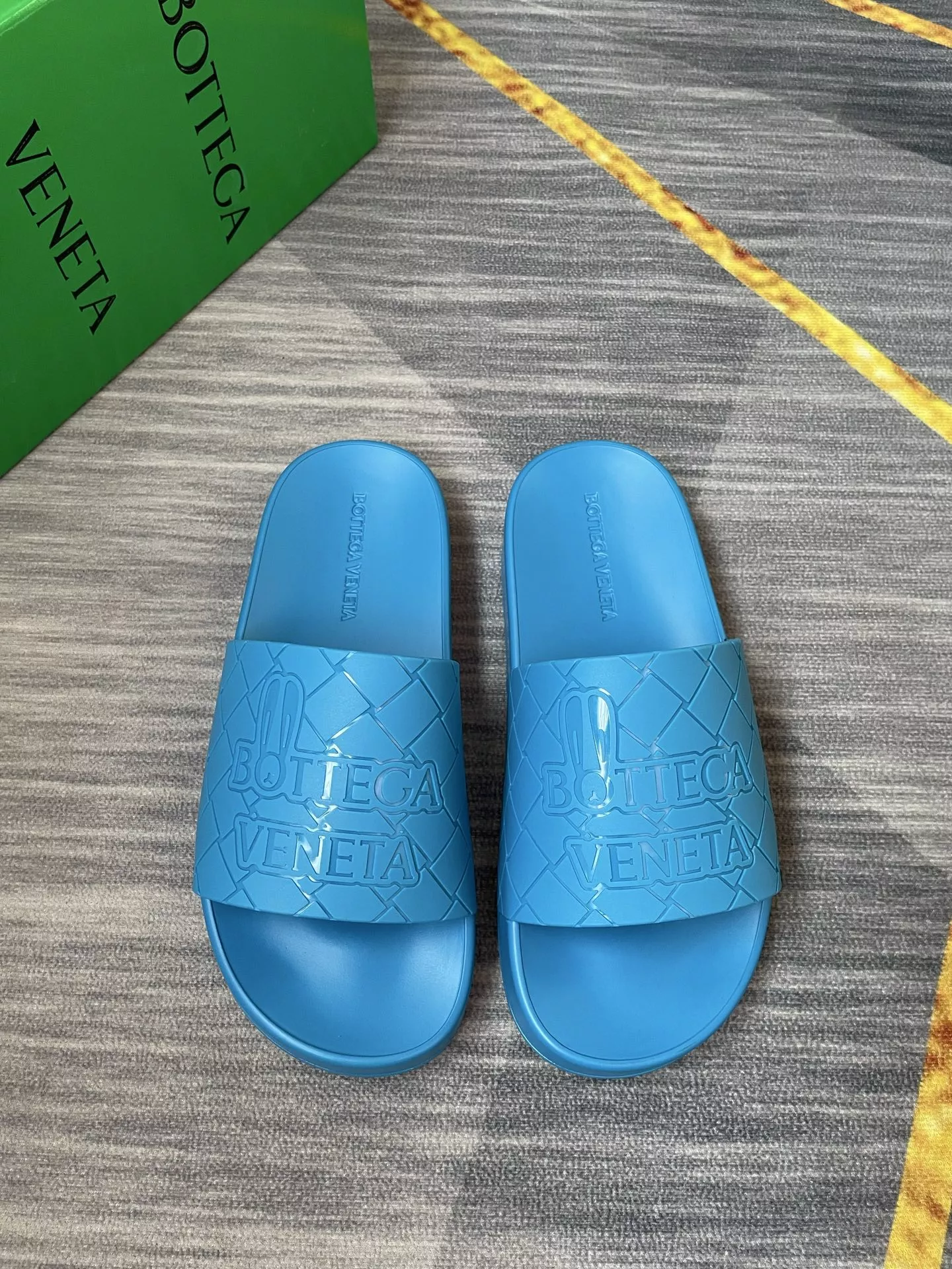 Bottega Veneta BV Slippers For Men Durable 1565