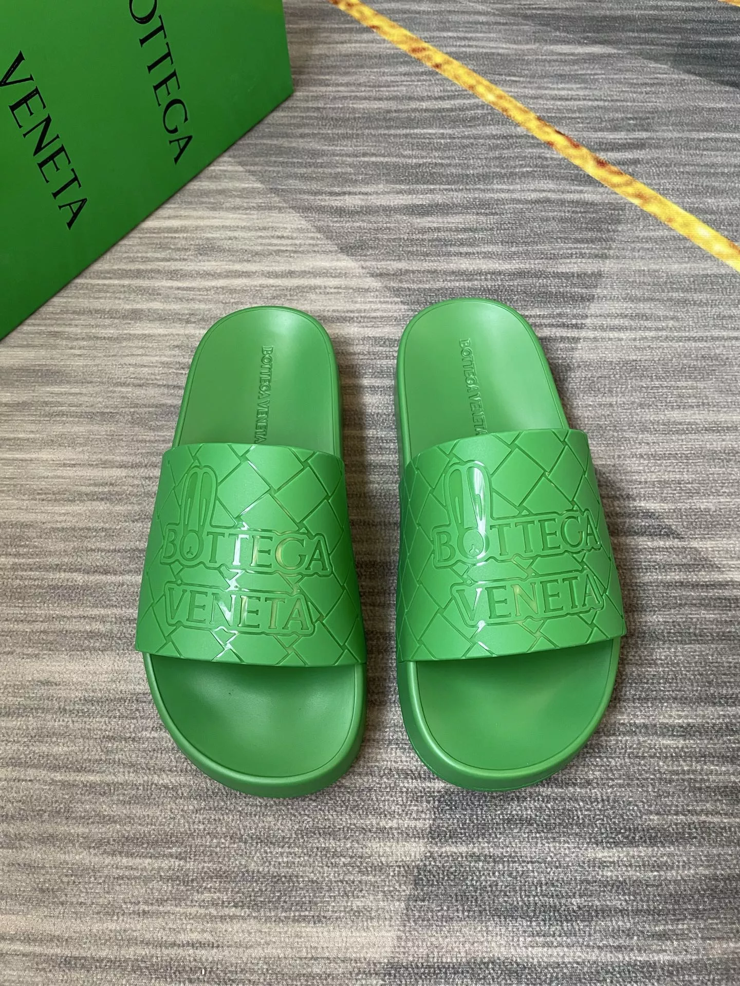 Bottega Veneta BV Slippers For Men Durable 6700