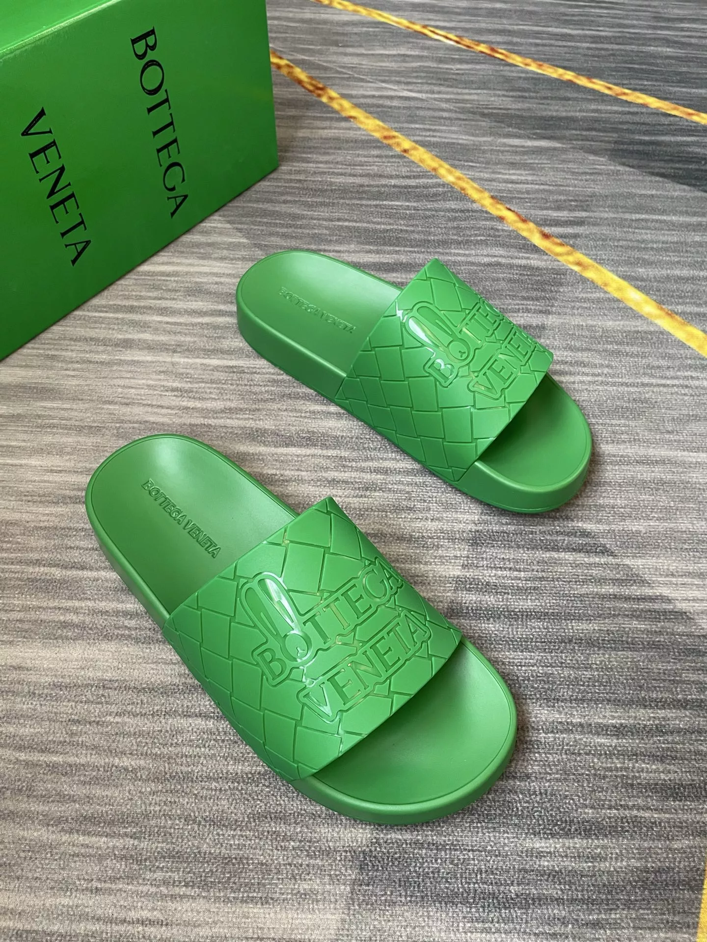 Bottega Veneta BV Slippers For Men Durable 6700