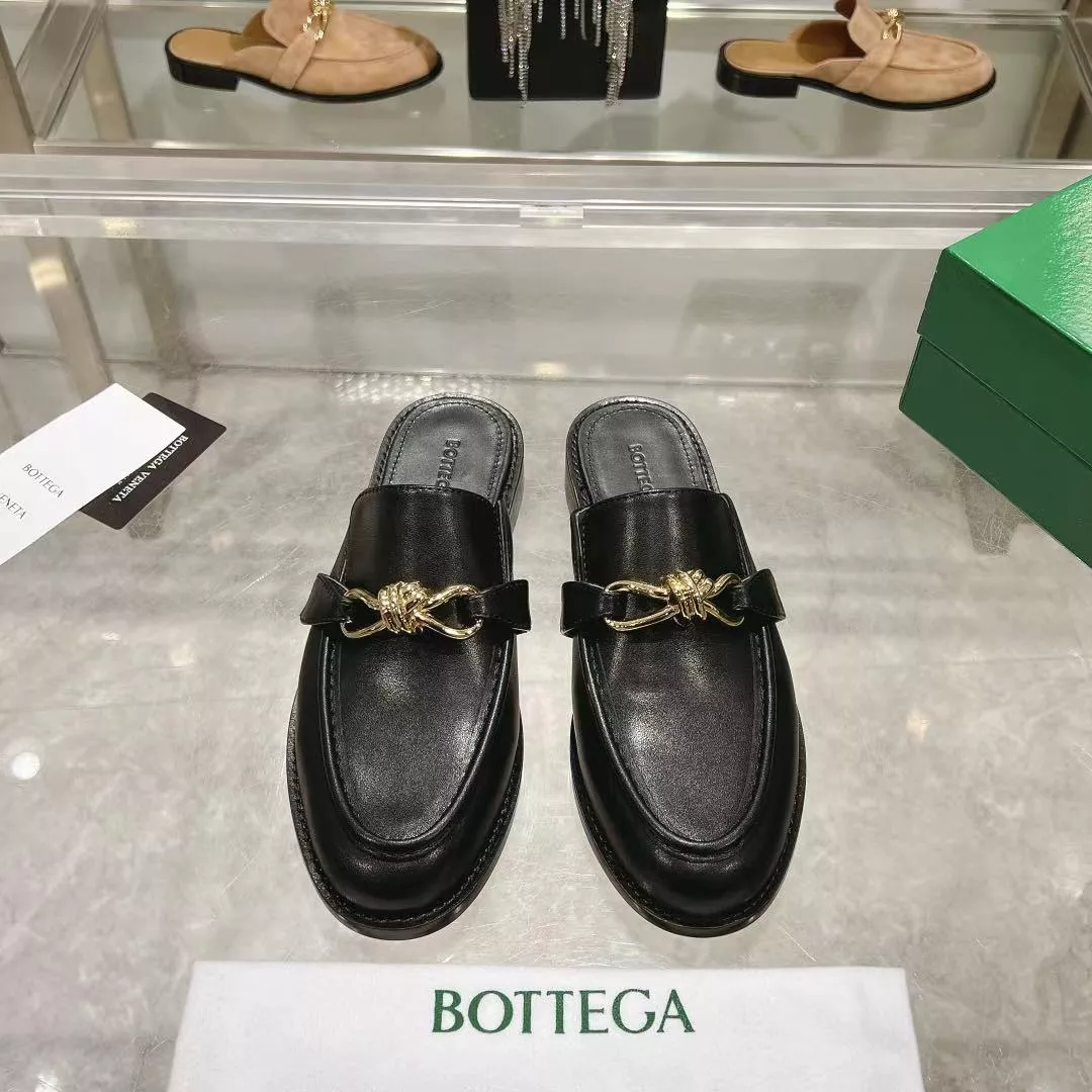 Bottega Veneta BV Slippers For Men Resilient 3976
