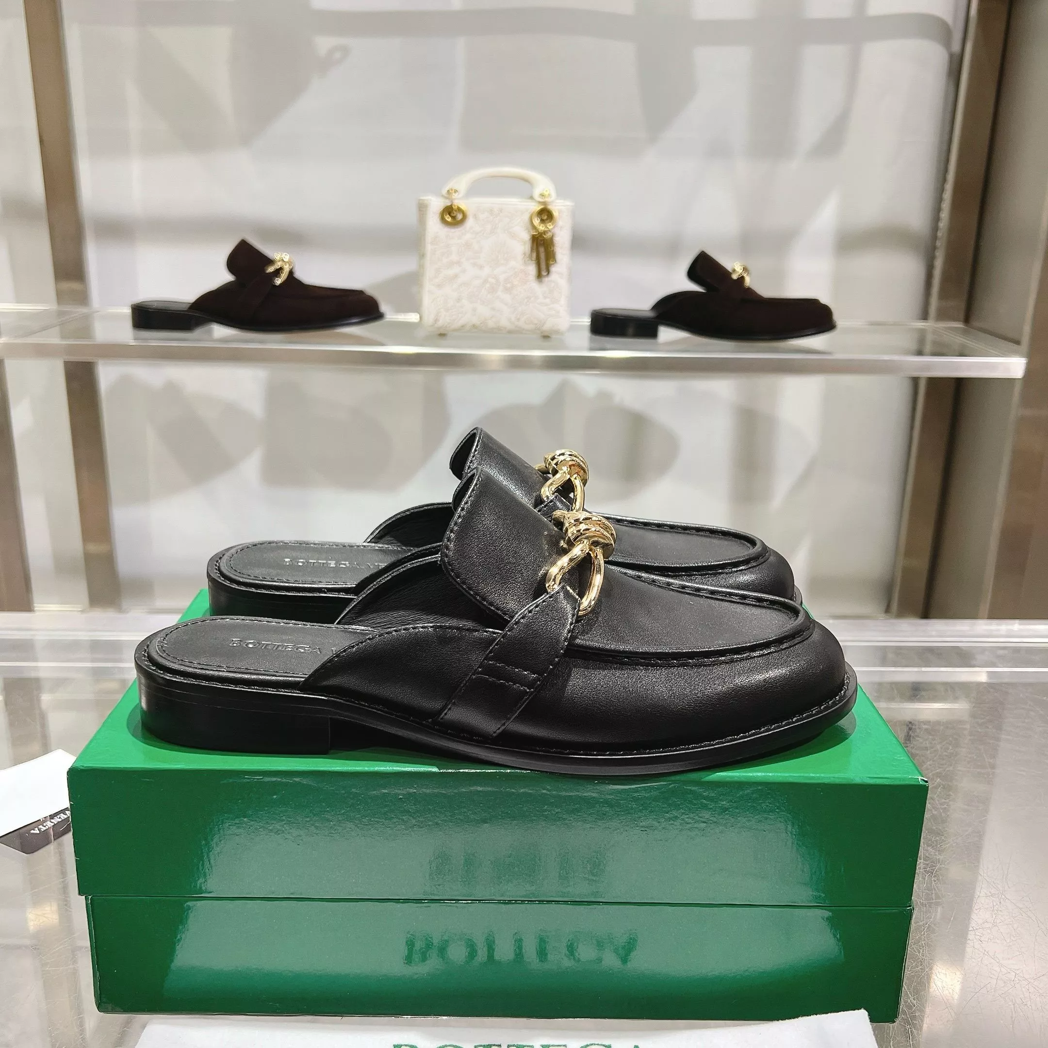Bottega Veneta BV Slippers For Men Resilient 3976