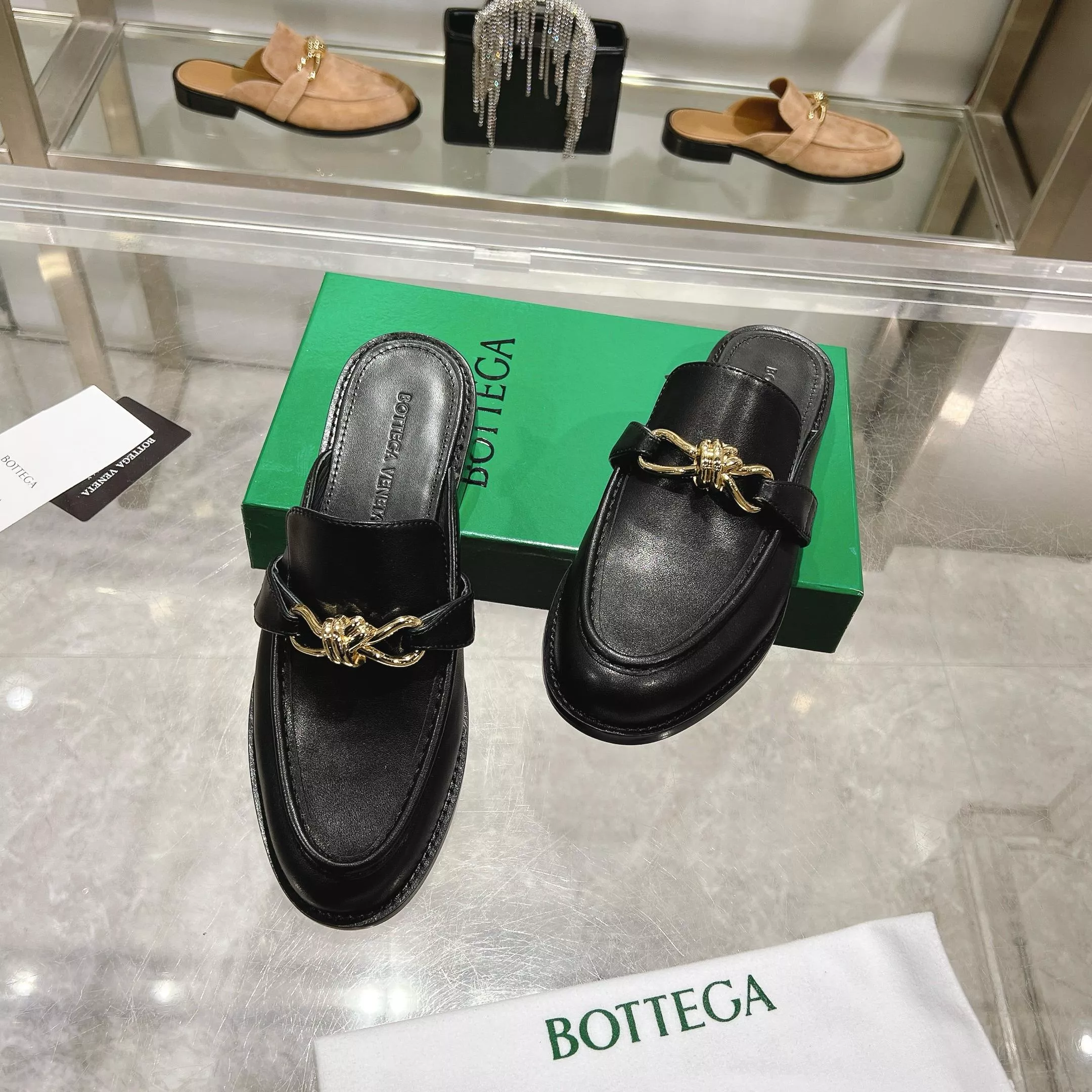 Bottega Veneta BV Slippers For Men Resilient 3976