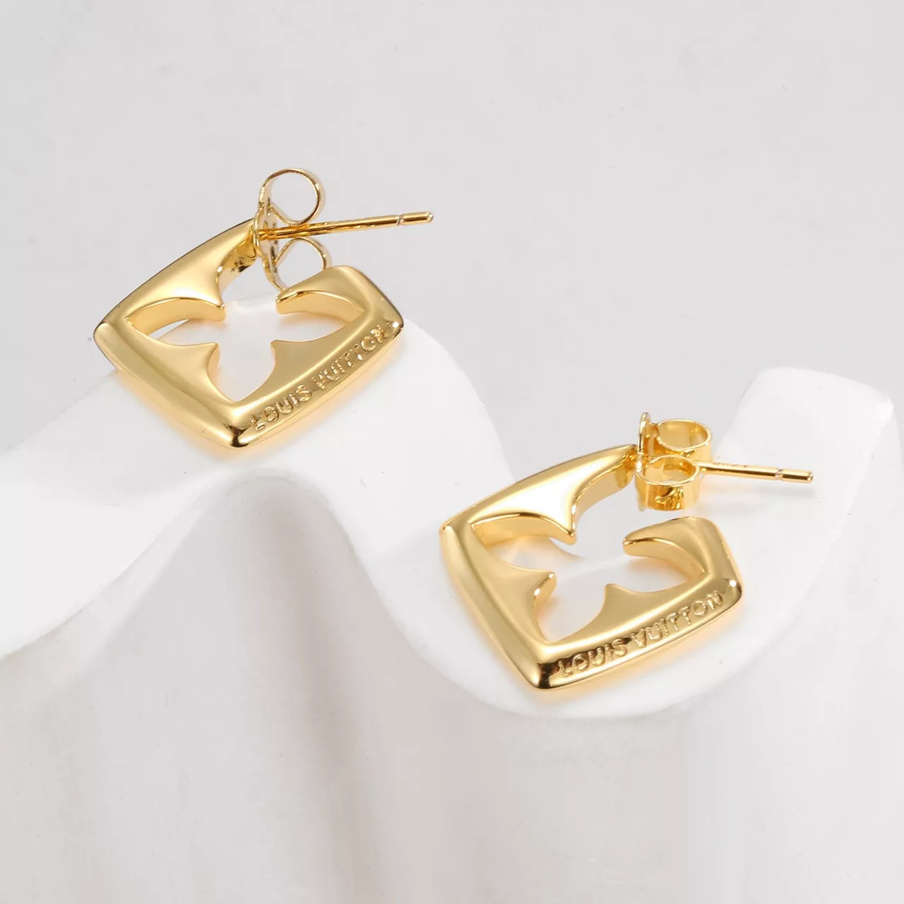 Breathable 1107 Louis Vuitton Earrings For Women