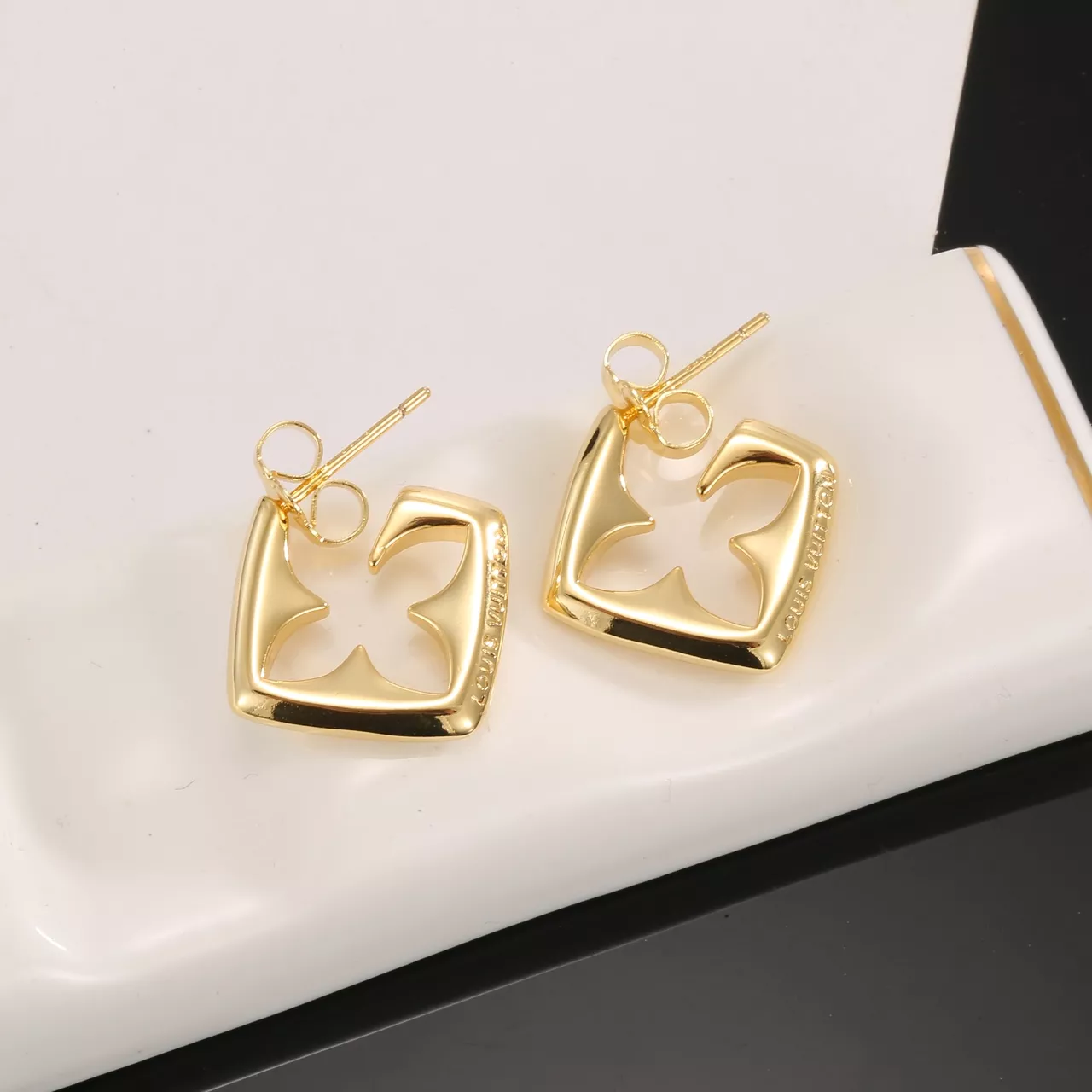 Breathable 1107 Louis Vuitton Earrings For Women