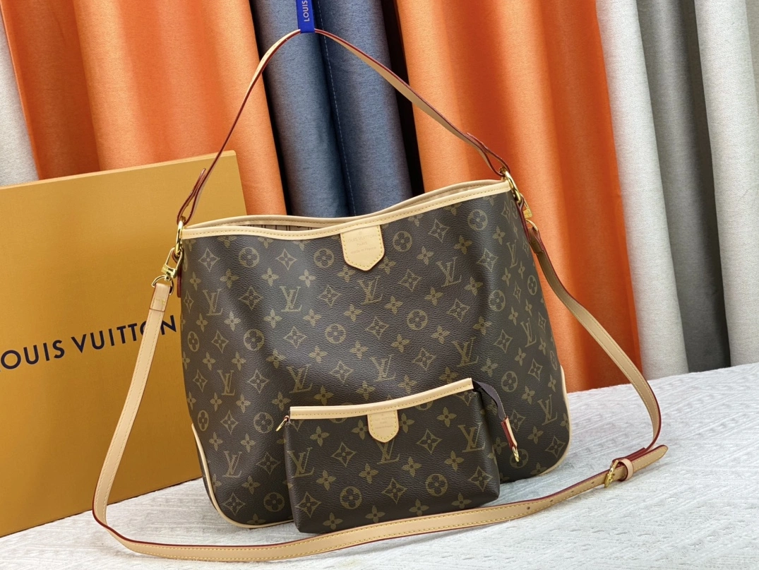 Breathable 1114 Louis Vuitton AAA Quality Shoulder Bags For Women