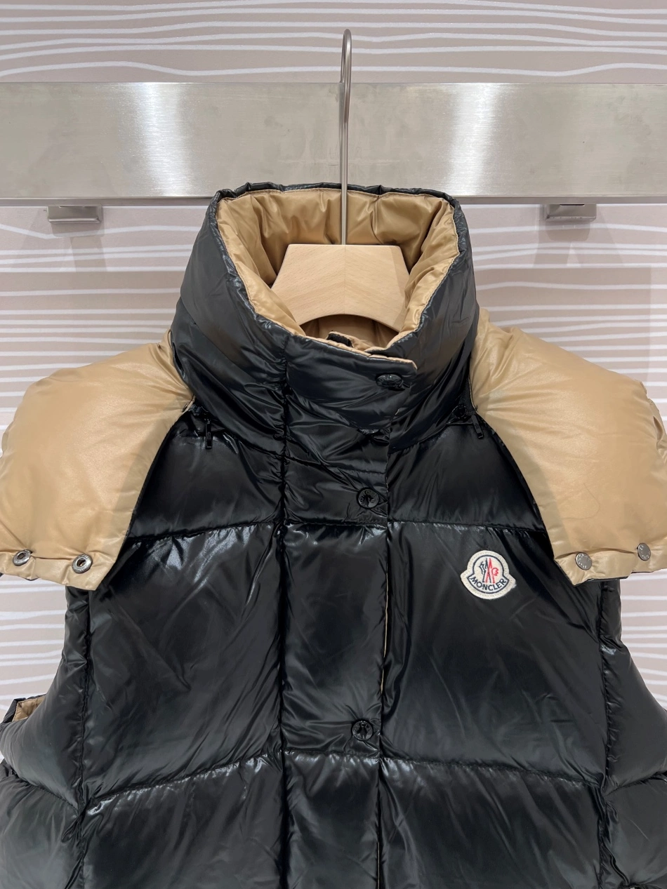 Breathable 1186 Moncler Down Vest Sleeveless For Women