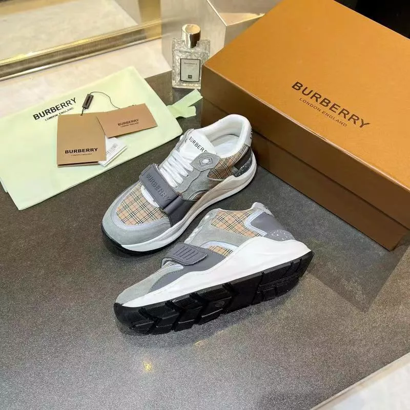 Breathable 1333 Burberry Casual Shoes For Men