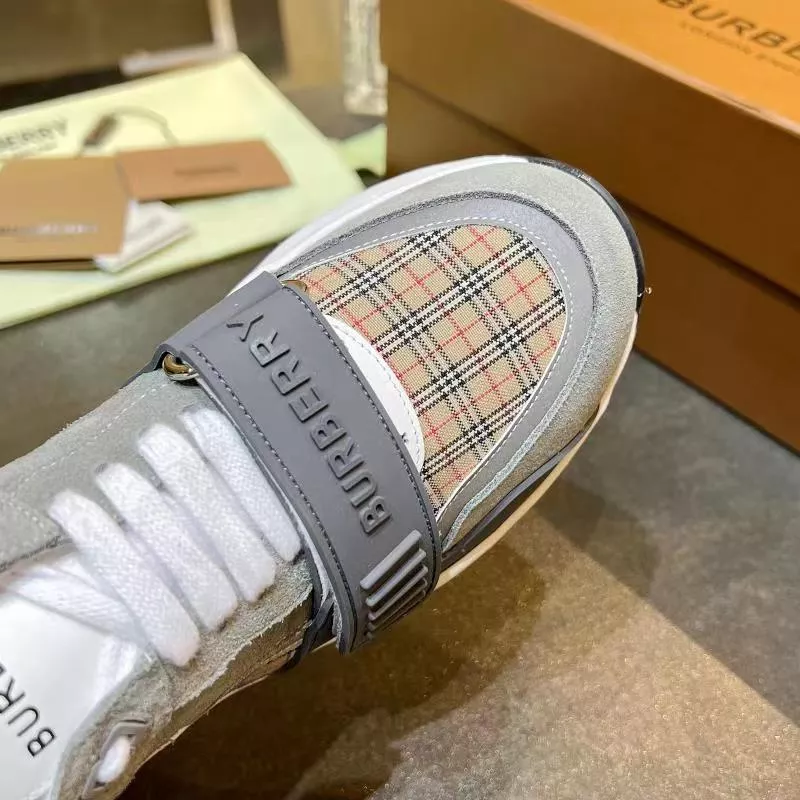 Breathable 1333 Burberry Casual Shoes For Men