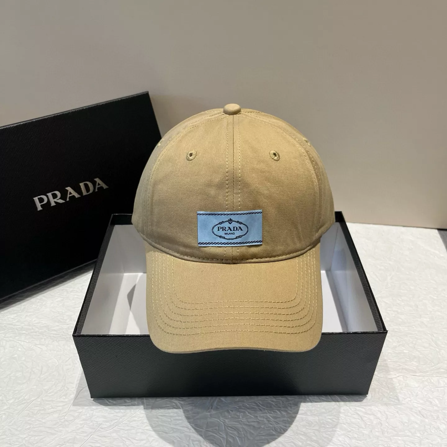 Breathable 1348 Prada Caps