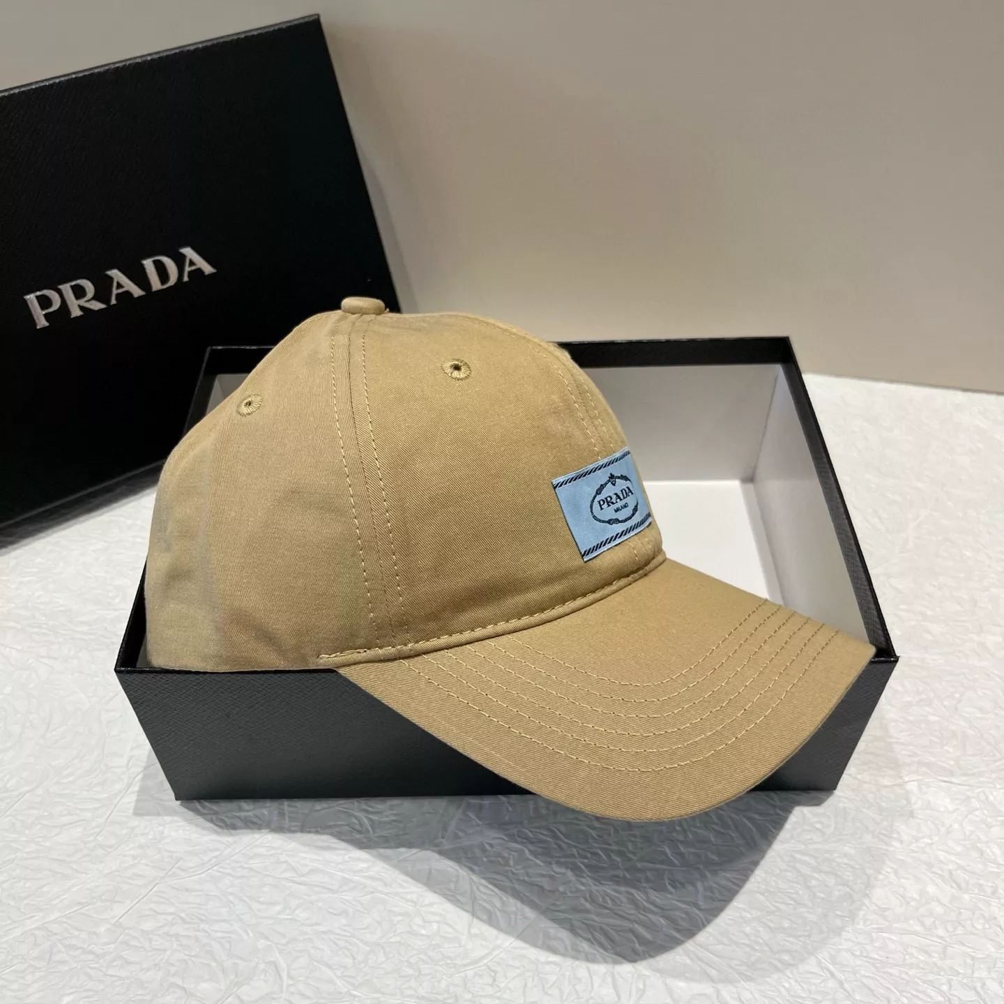 Breathable 1348 Prada Caps