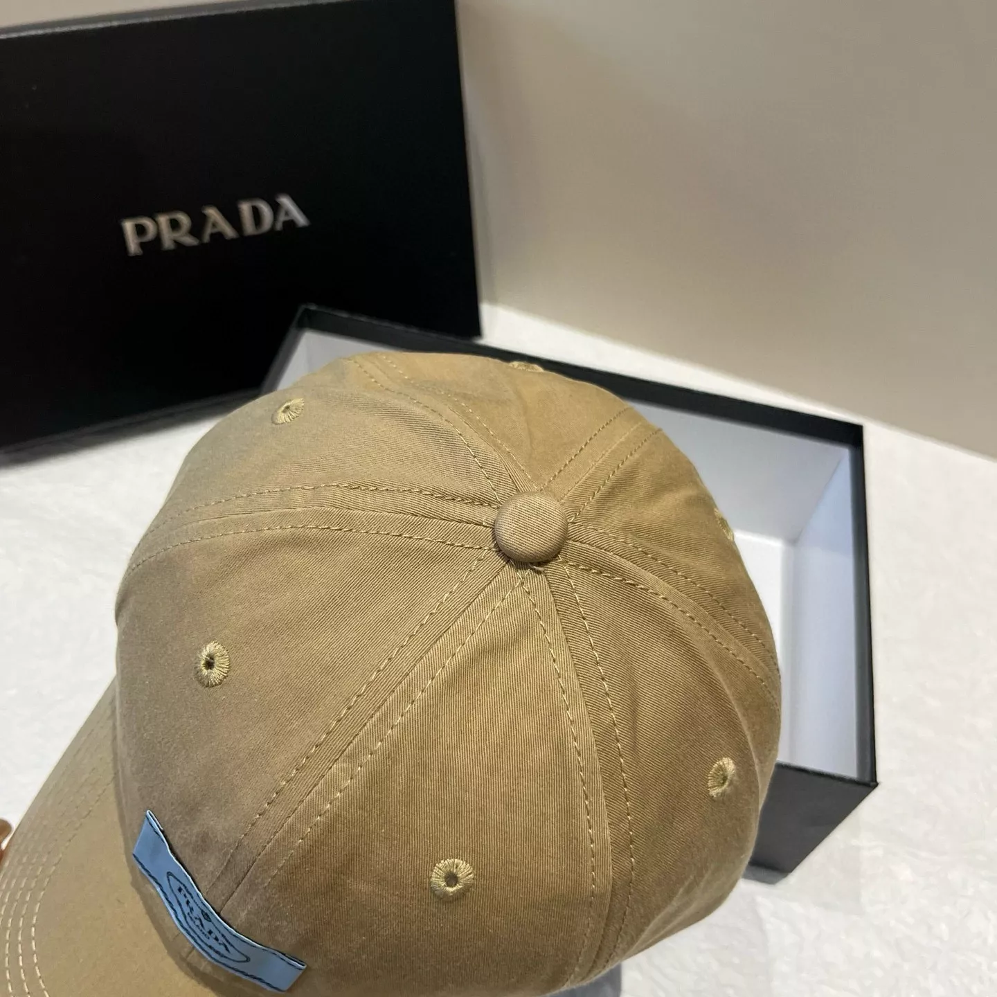 Breathable 1348 Prada Caps